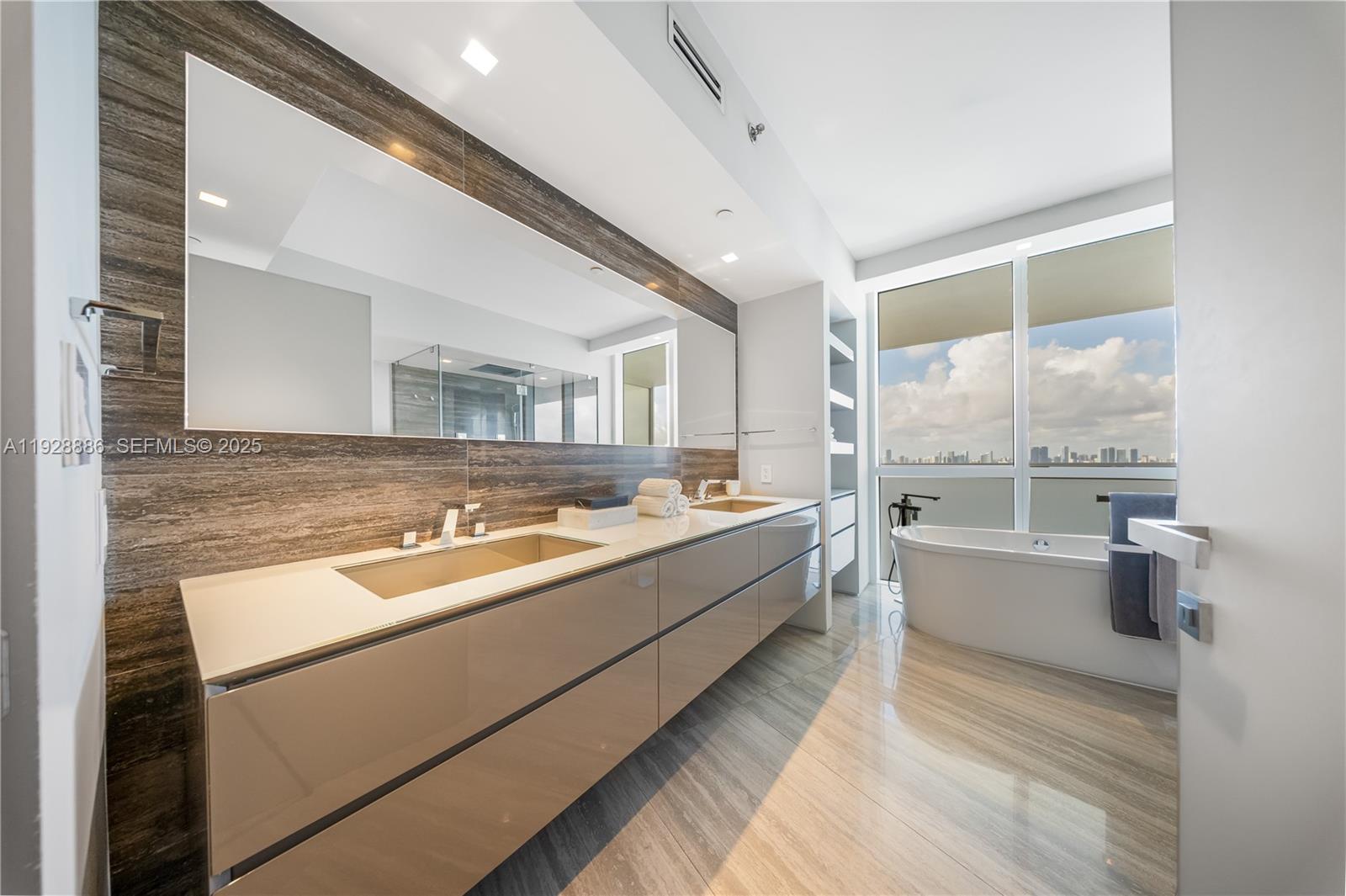 Photo of 450 Alton Rd  #3301, Miami Beach, Florida, 33139 - 