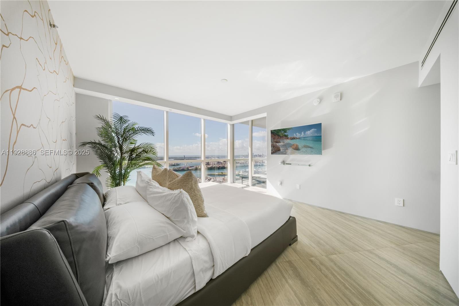 Photo of 450 Alton Rd  #3301, Miami Beach, Florida, 33139 - 