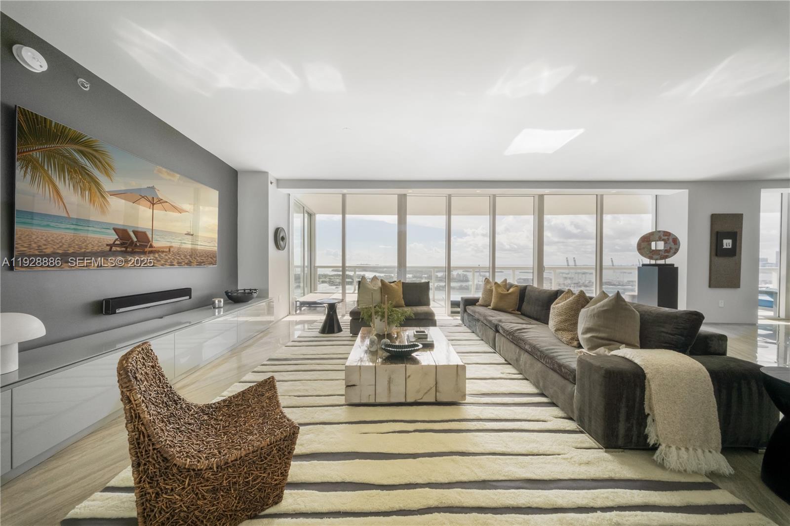 Photo of 450 Alton Rd  #3301, Miami Beach, Florida, 33139 - 