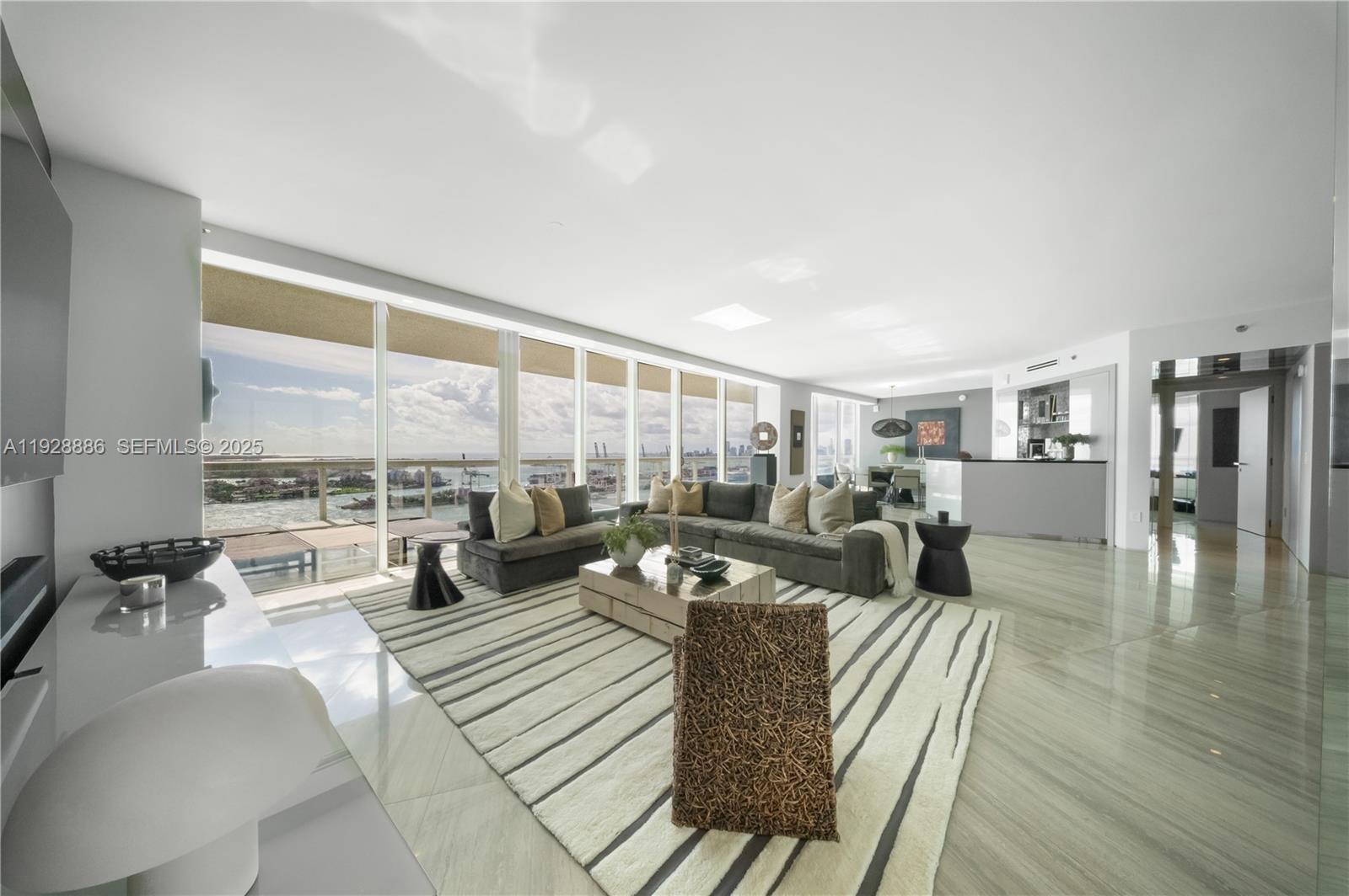 Photo of 450 Alton Rd  #3301, Miami Beach, Florida, 33139 - 