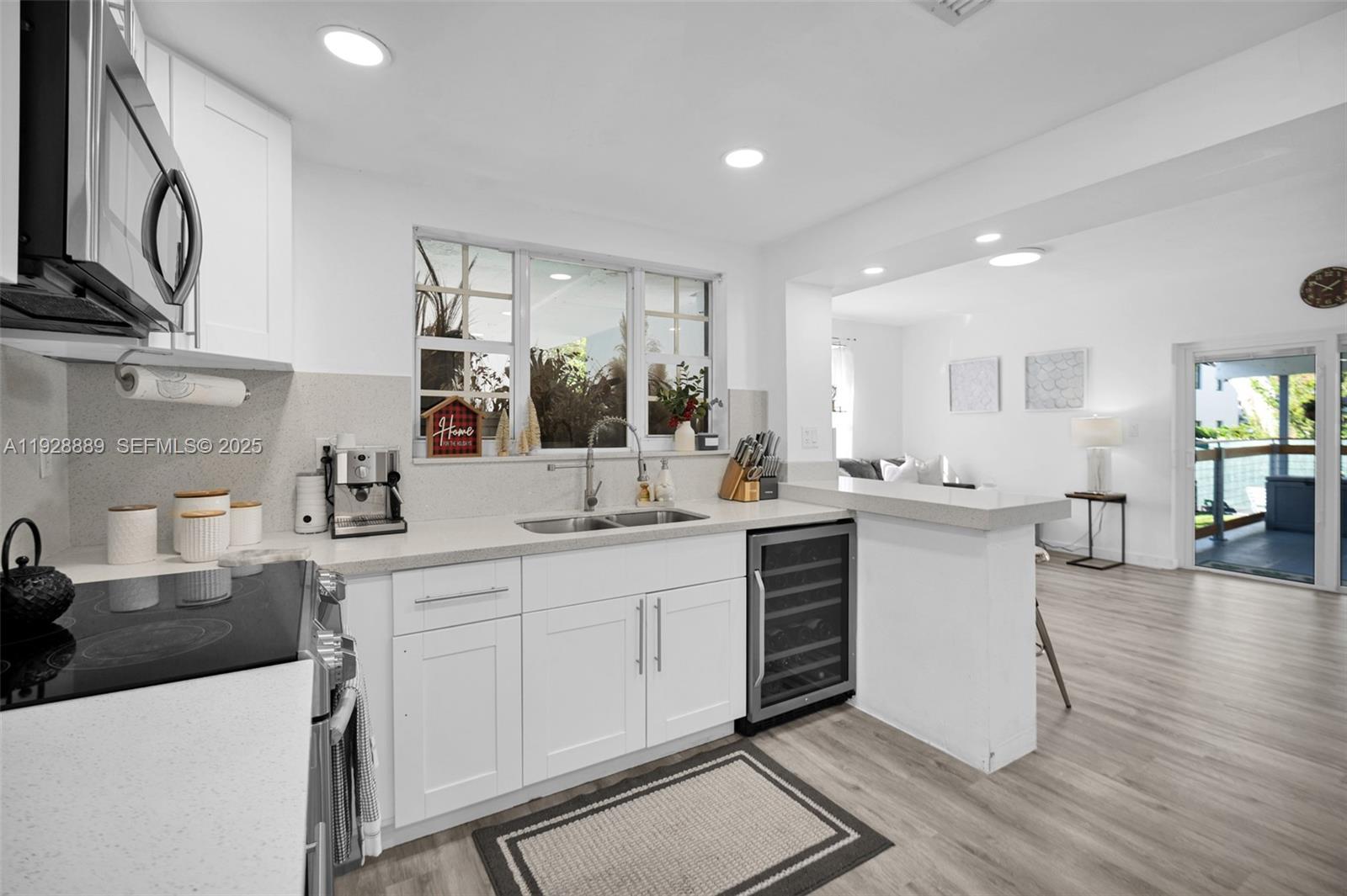 Подробнее / 2428 кв.футов $ 2025-12-11 0 Фото