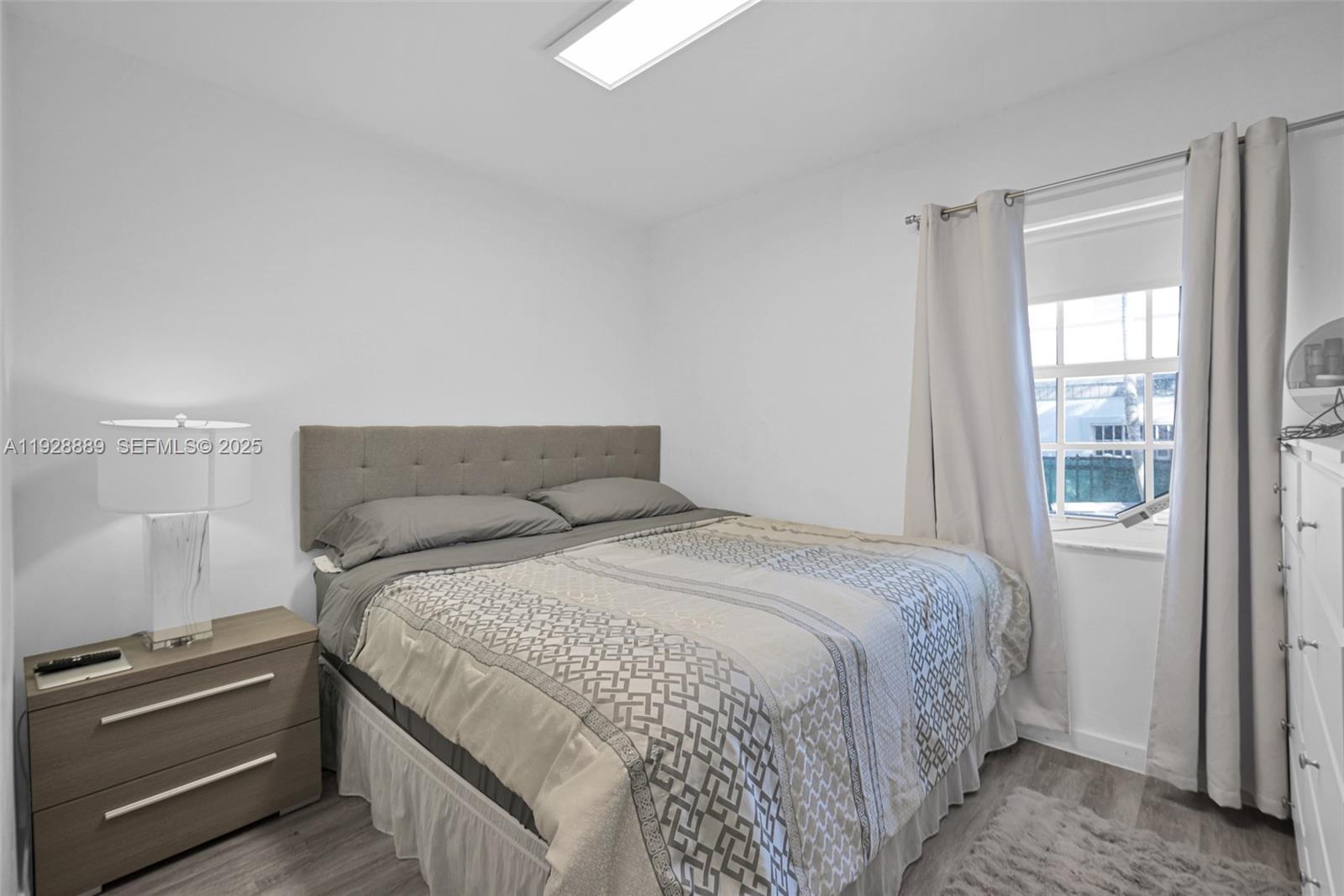 Подробнее / 2428 кв.футов $ 2025-12-11 0 Фото