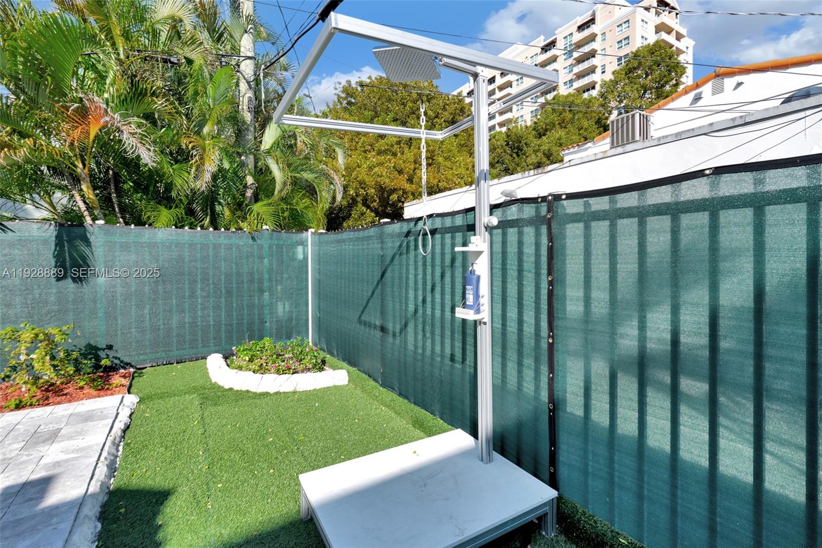 Подробнее / 2428 кв.футов $ 2025-12-11 0 Фото