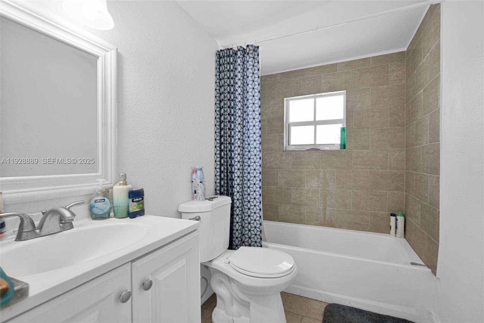 Подробнее / 2428 кв.футов $ 2025-12-11 0 Фото