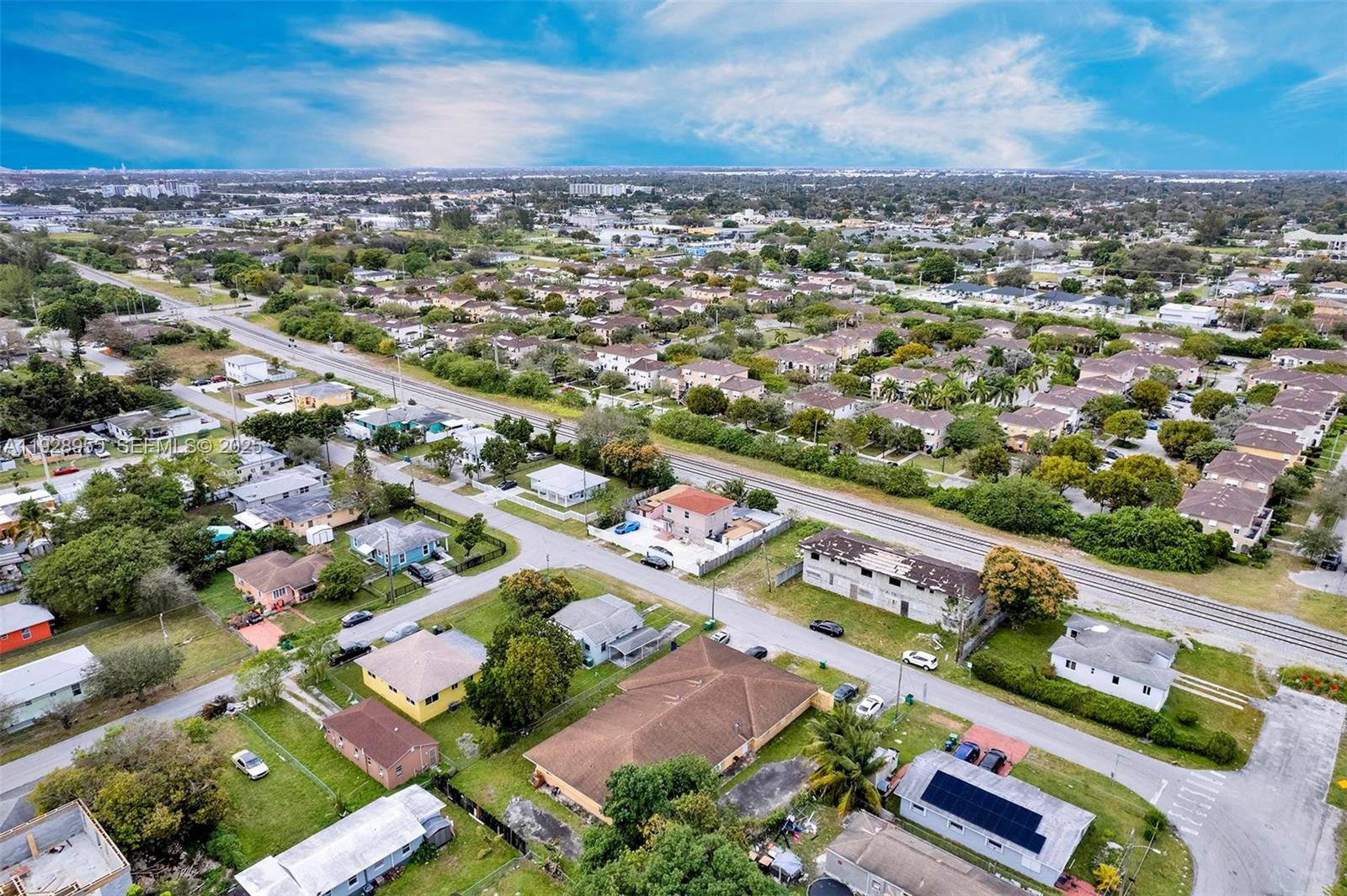 See details / 4951 sq. ft. $ 2025-12-11 0 Photo