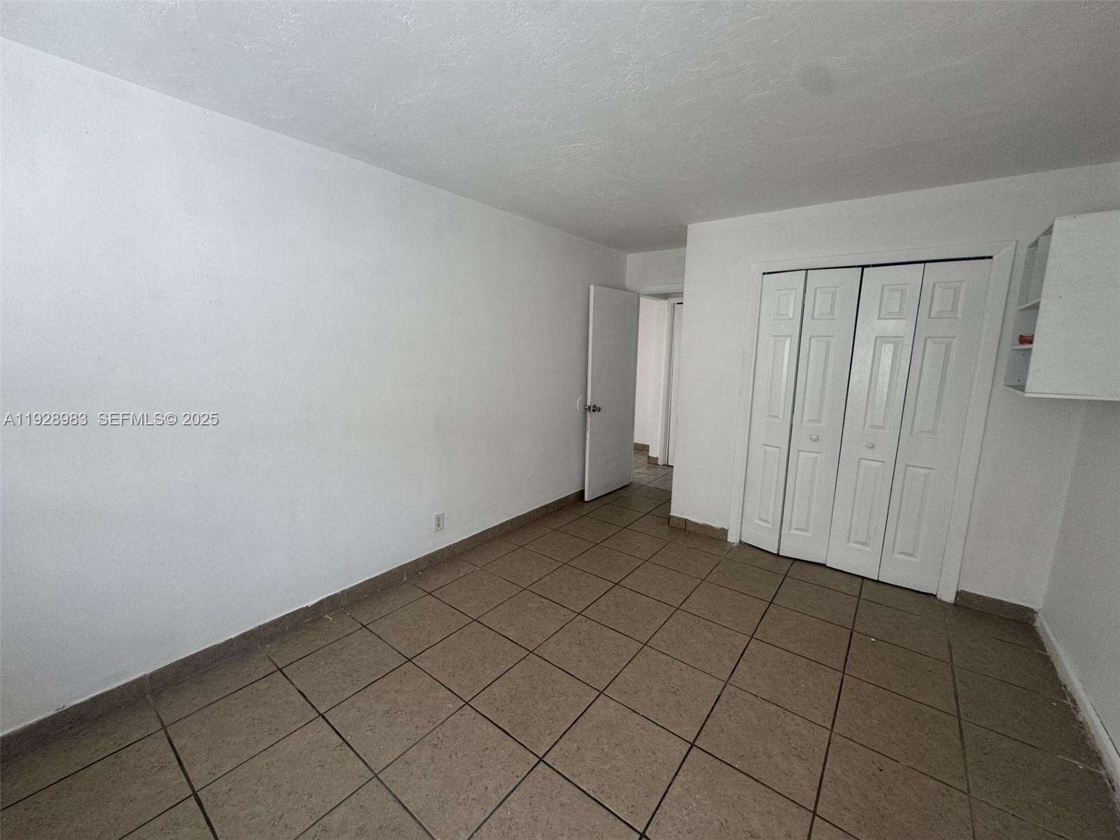 See details 1-6 / sq. ft. $ 2025-12-11 0 Photo
