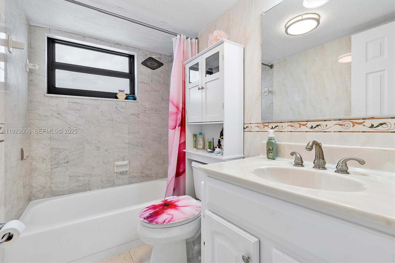 Photo of 2401 Ocean Dr  #605, Hollywood, Florida, 33019 - 