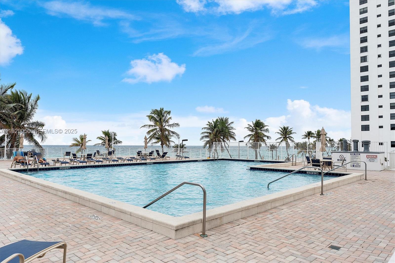 Photo of 2401 Ocean Dr  #605, Hollywood, Florida, 33019 - 