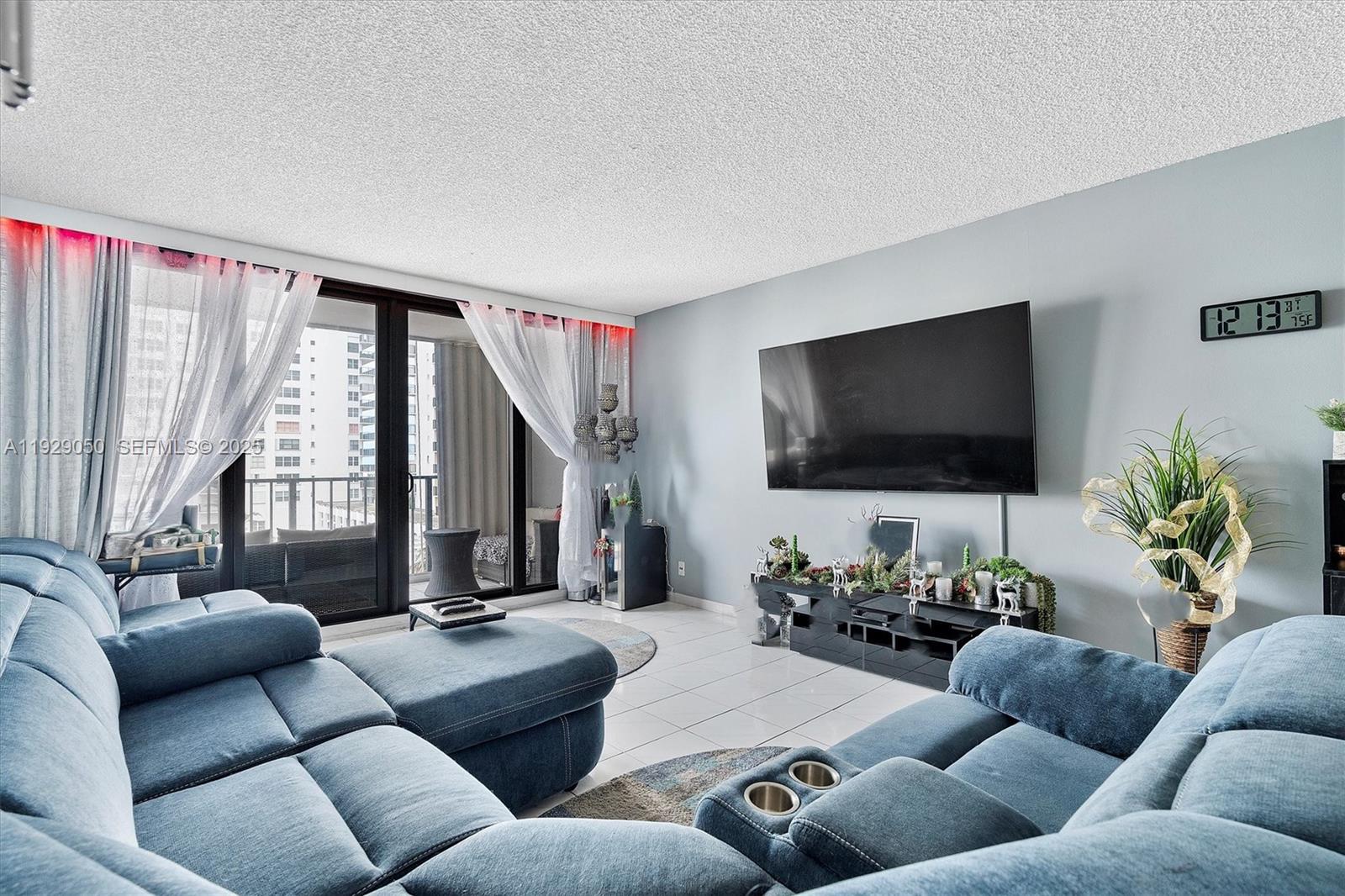 Photo of 2401 Ocean Dr  #605, Hollywood, Florida, 33019 - 