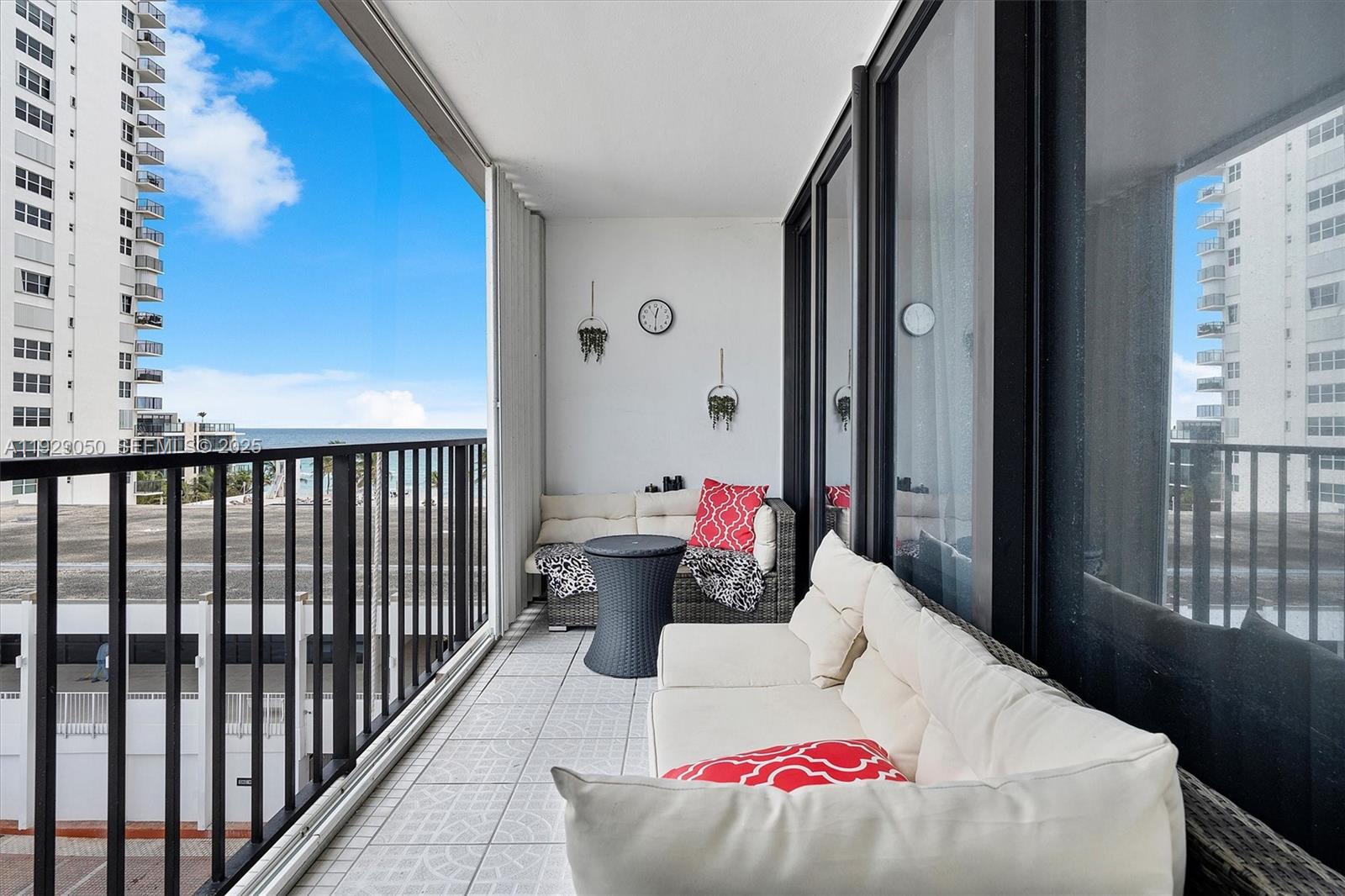 Photo of 2401 Ocean Dr  #605, Hollywood, Florida, 33019 - 