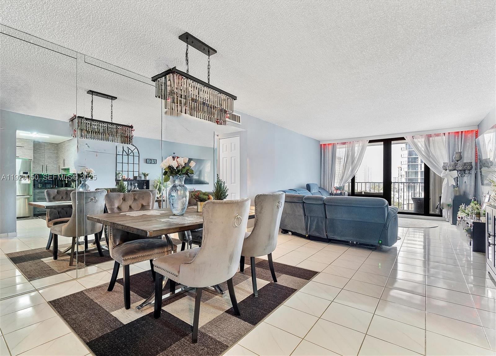 Photo of 2401 Ocean Dr  #605, Hollywood, Florida, 33019 - 