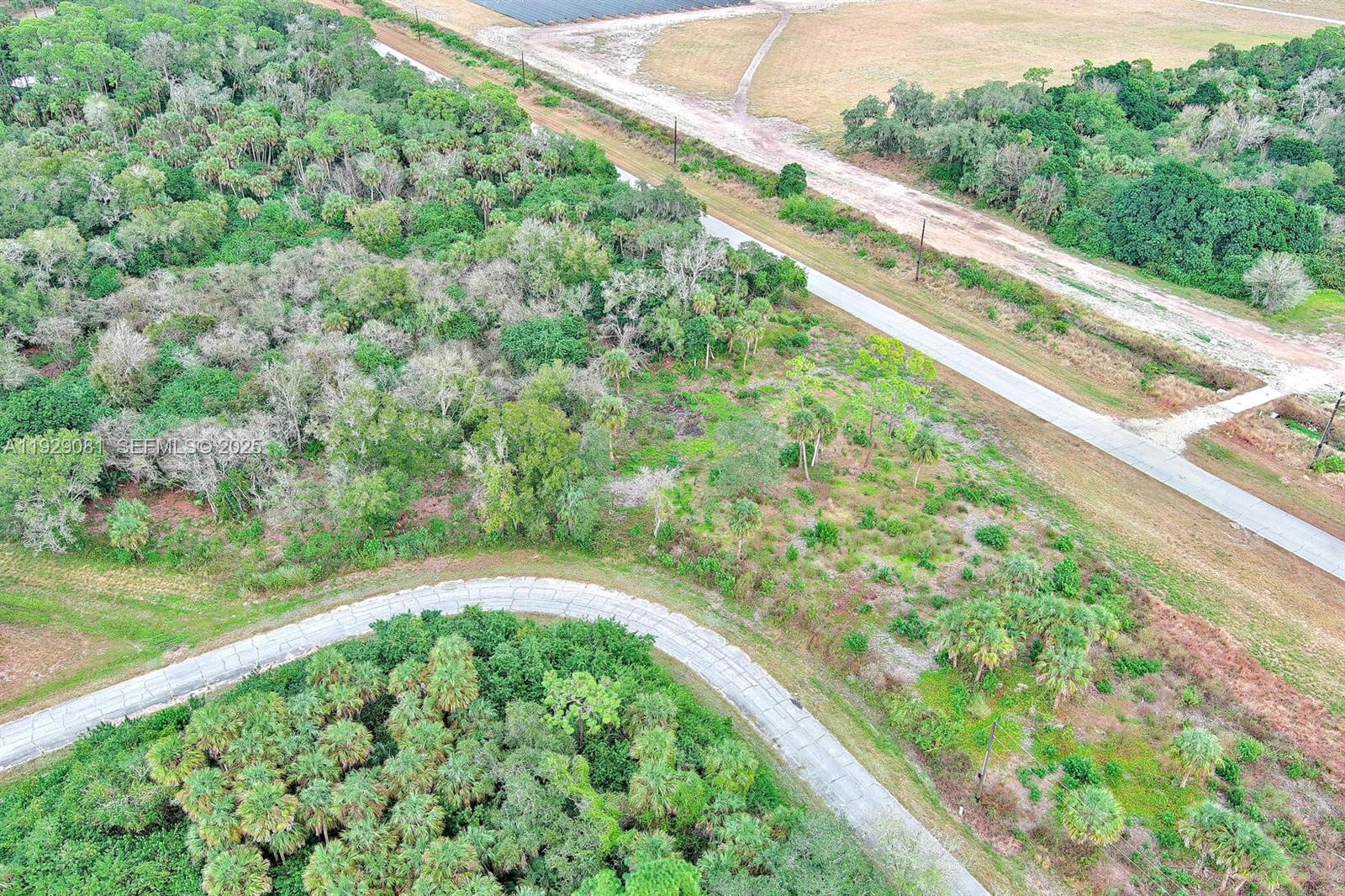 Подробнее / кв.футов $ 2025-12-11 0 Фото