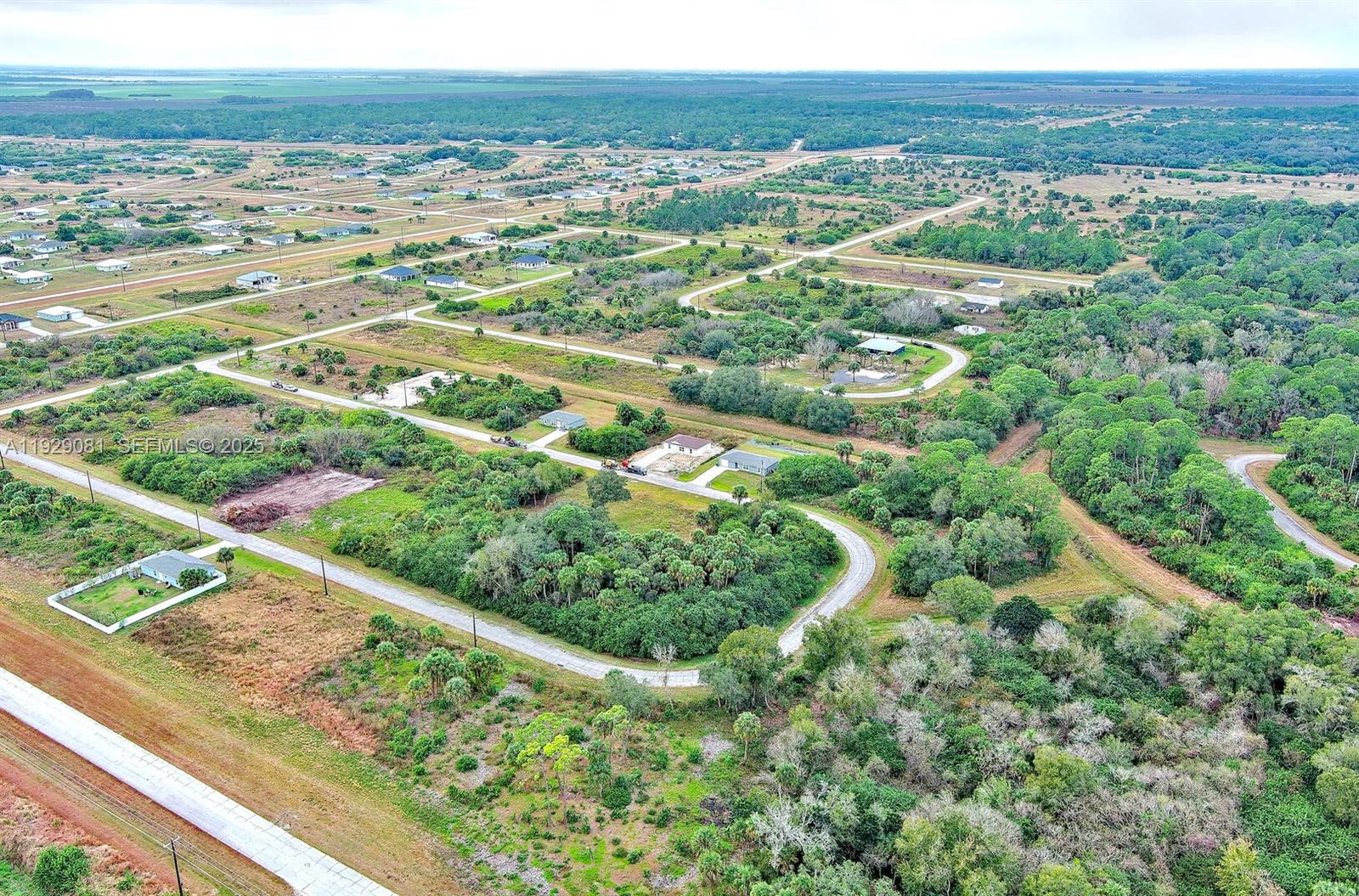 Подробнее / кв.футов $ 2025-12-11 0 Фото