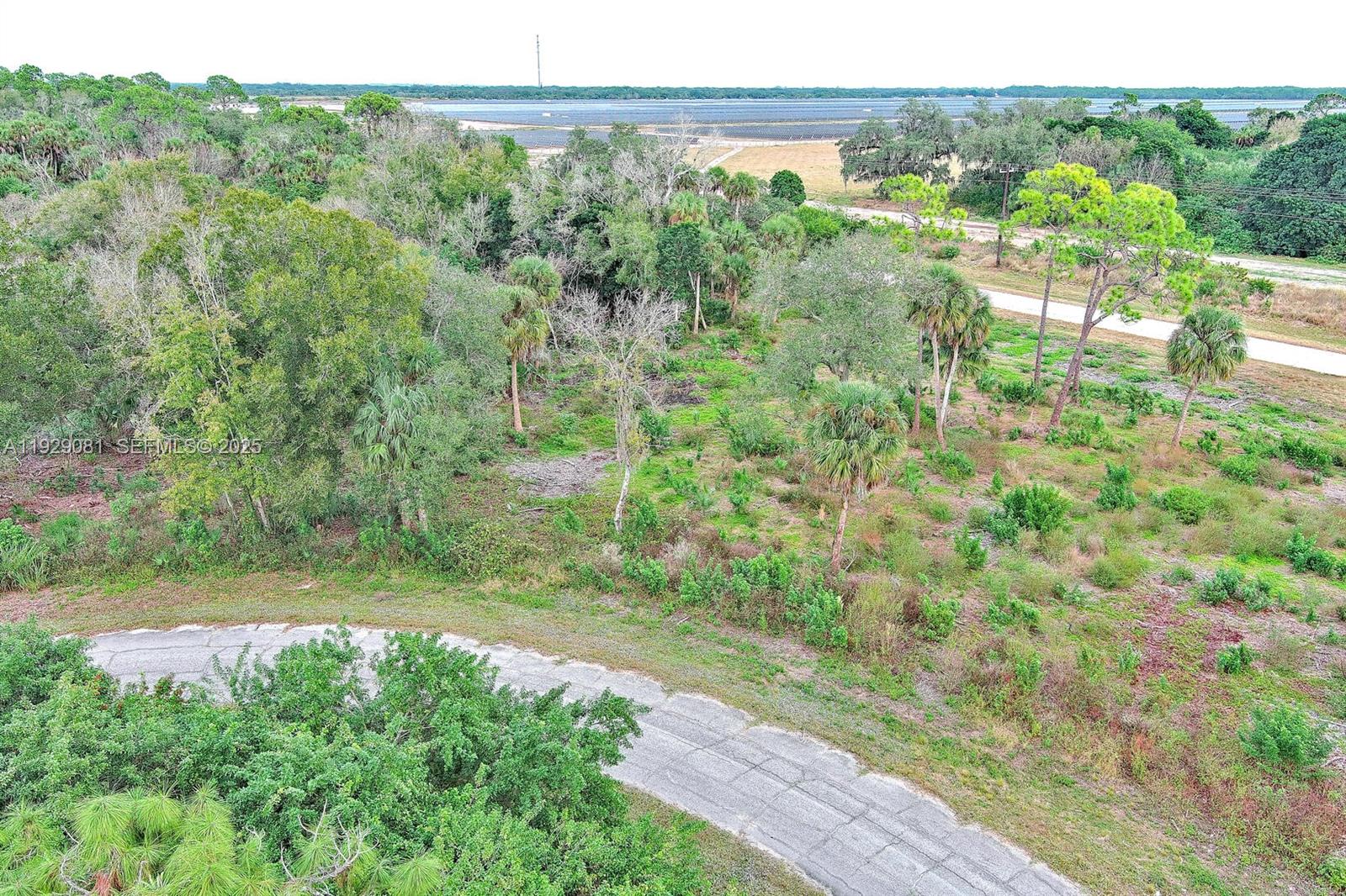 Подробнее / кв.футов $ 2025-12-11 0 Фото