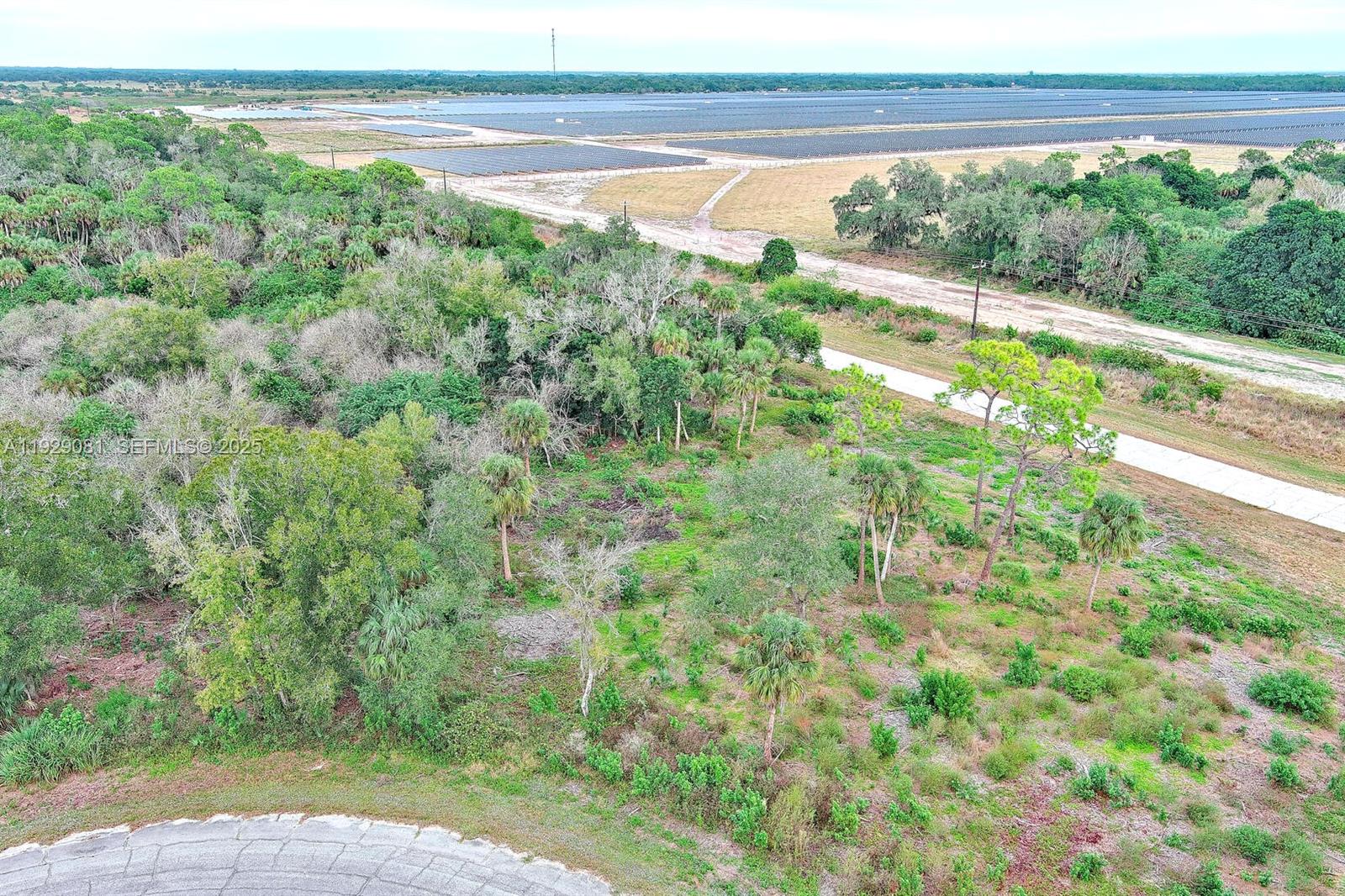 Подробнее / кв.футов $ 2025-12-11 0 Фото