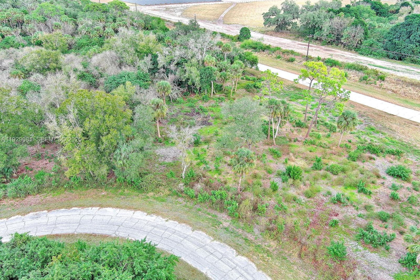 Подробнее / кв.футов $ 2025-12-11 0 Фото