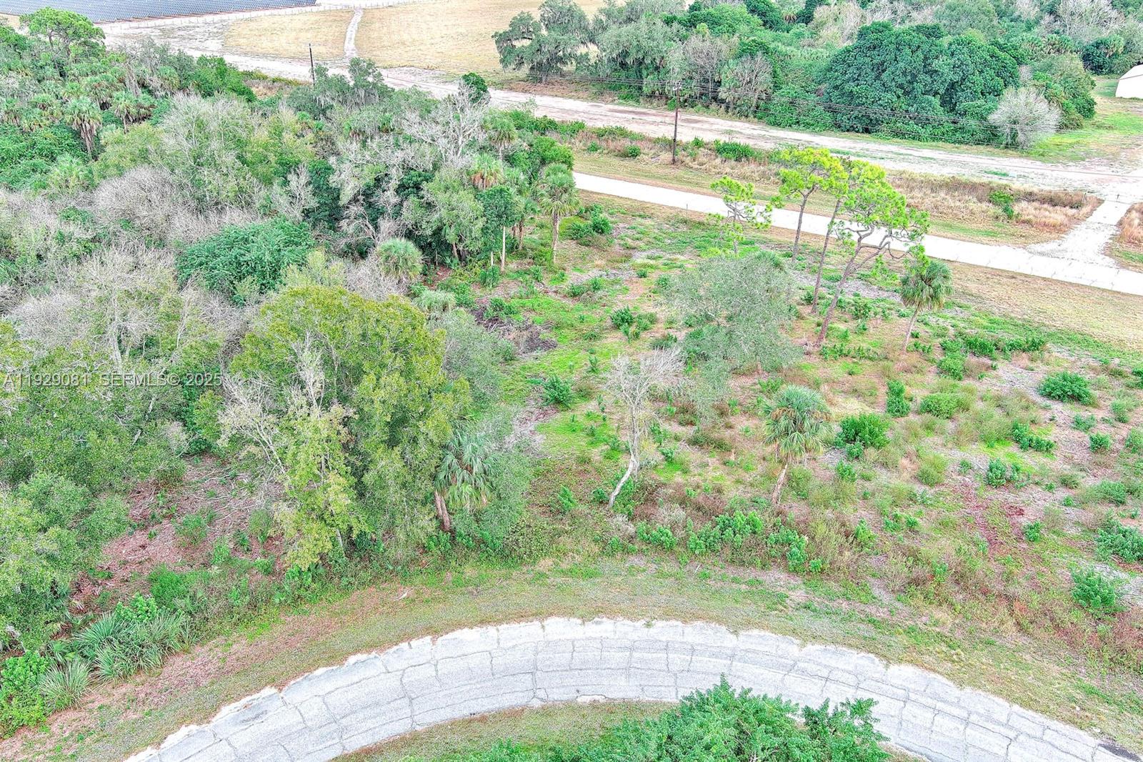 Подробнее / кв.футов $ 2025-12-11 0 Фото