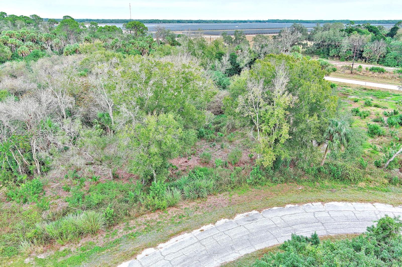 See details / sq. ft. $ 2025-12-11 0 Photo