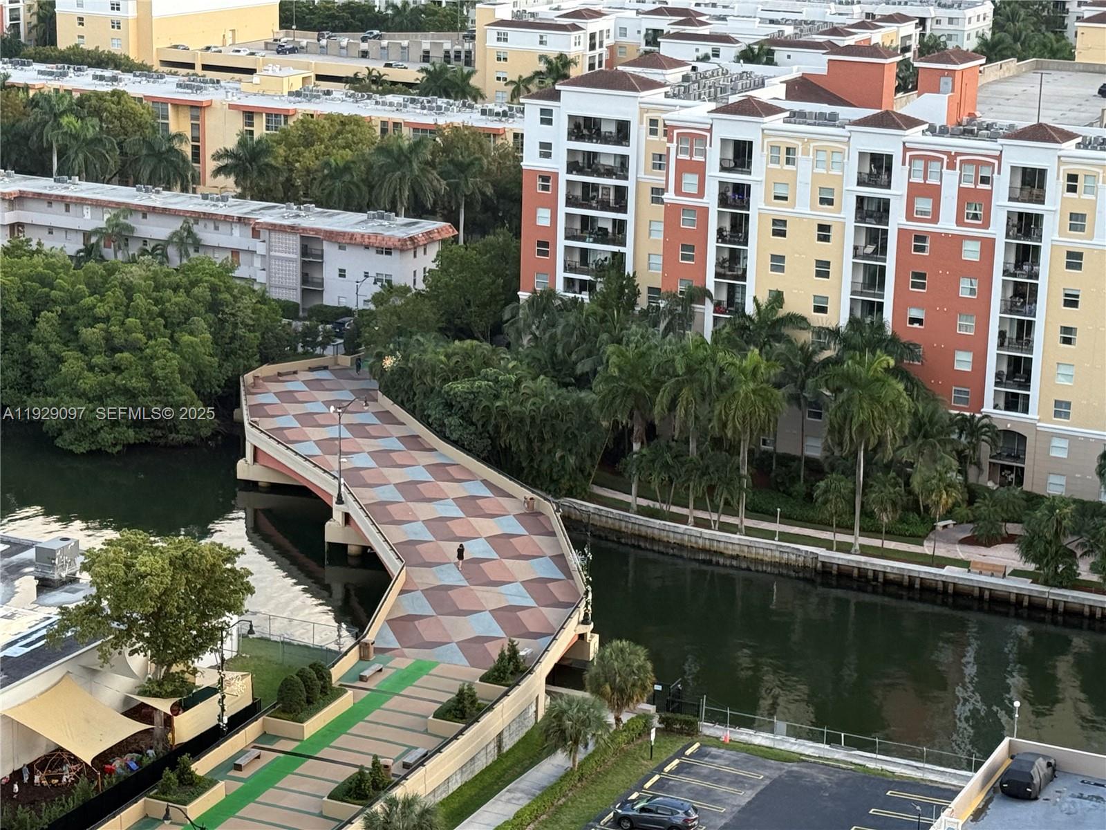 2012 2 / 2 1087 sq. ft. $ 2025-12-11 0 Photo