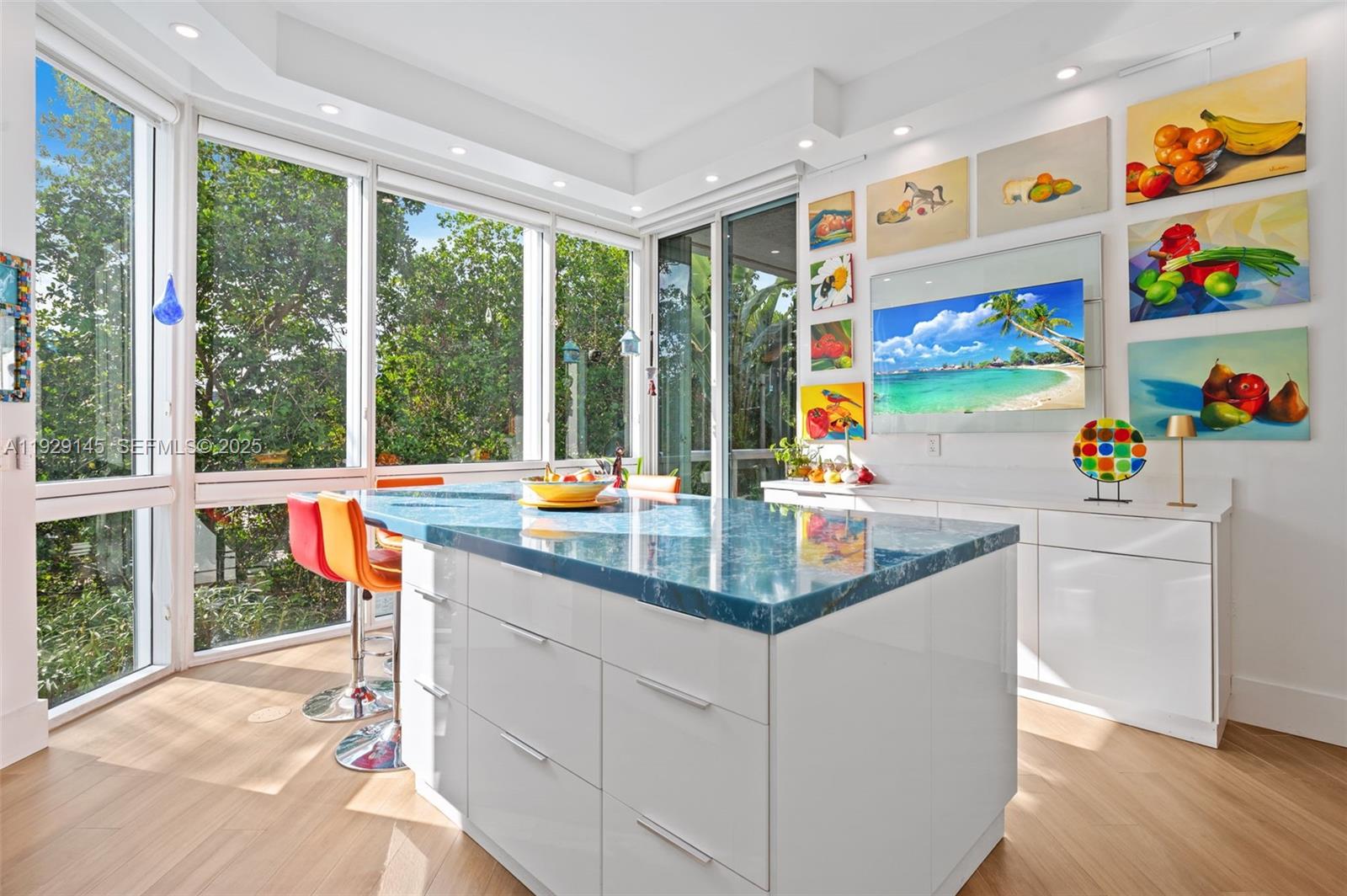 Photo of 16400 Collins Ave  (16400), Sunny Isles Beach, Florida, 33160 - 