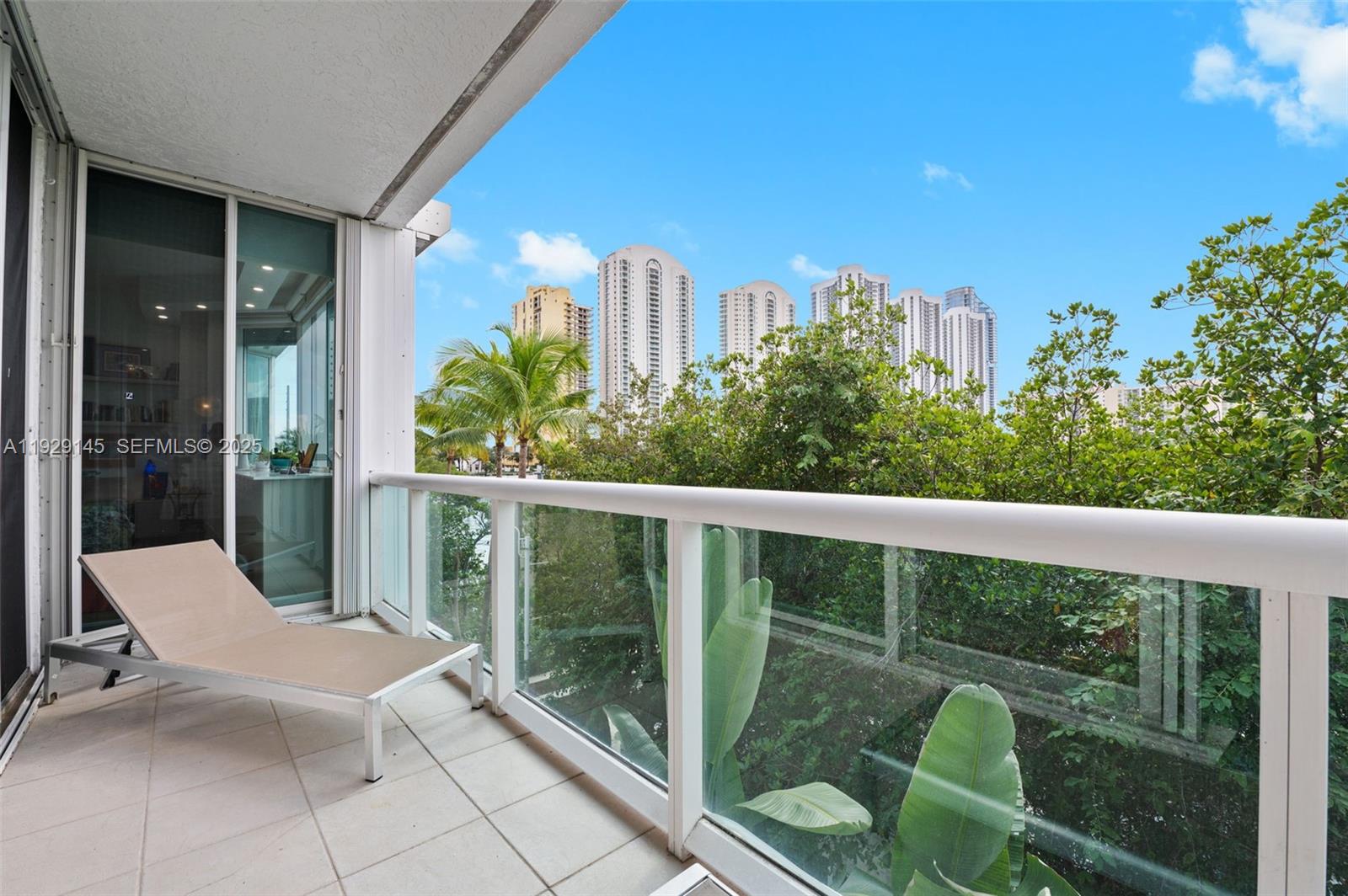 Photo of 16400 Collins Ave  (16400), Sunny Isles Beach, Florida, 33160 - 