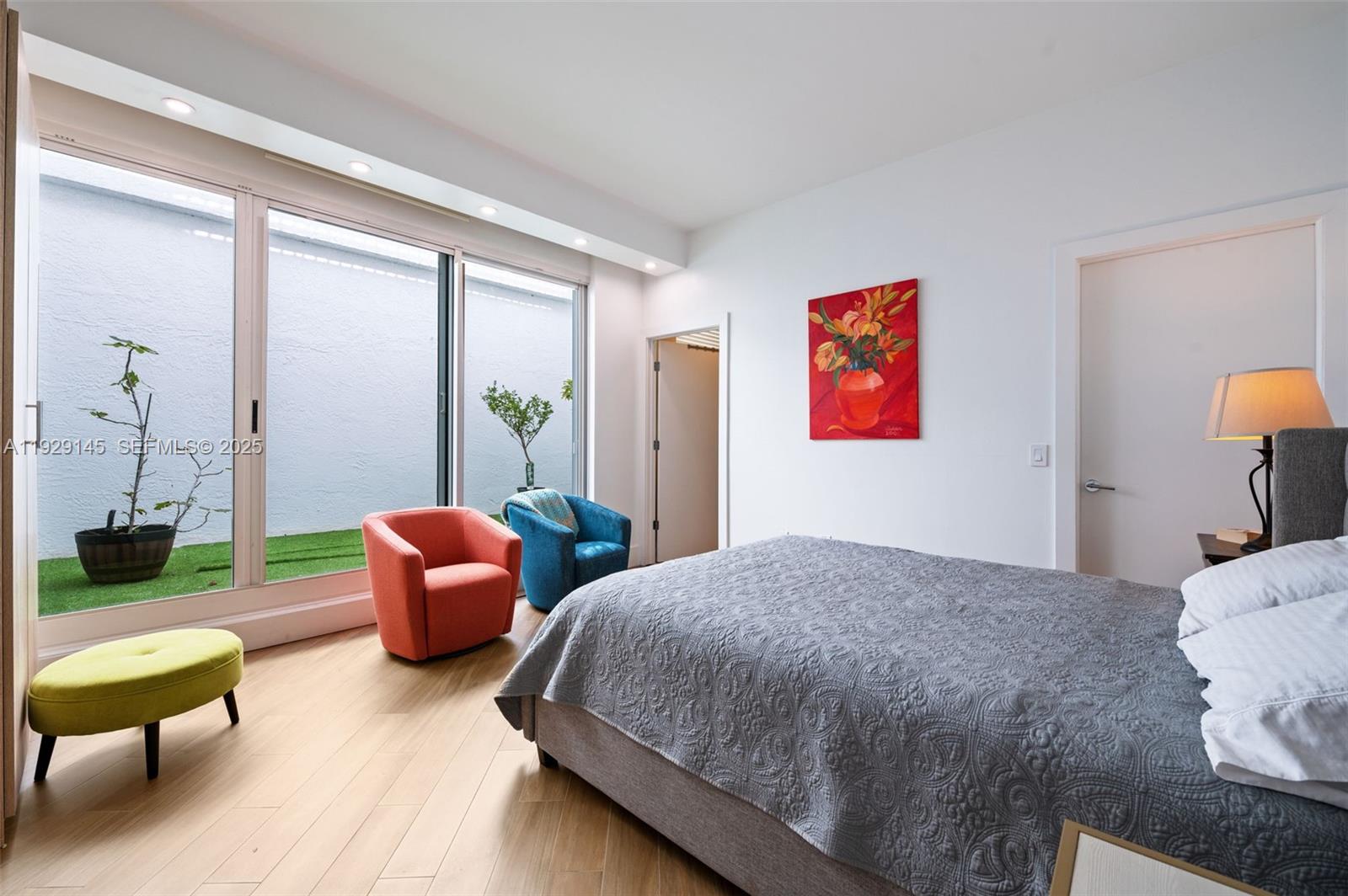 Photo of 16400 Collins Ave  (16400), Sunny Isles Beach, Florida, 33160 - 