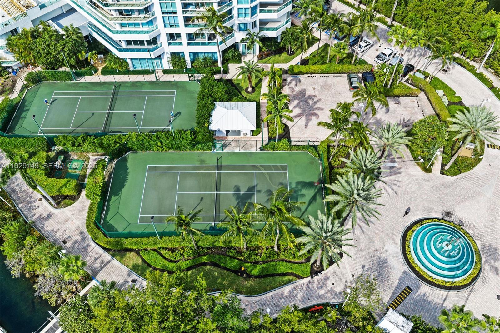 Photo of 16400 Collins Ave  (16400), Sunny Isles Beach, Florida, 33160 - 