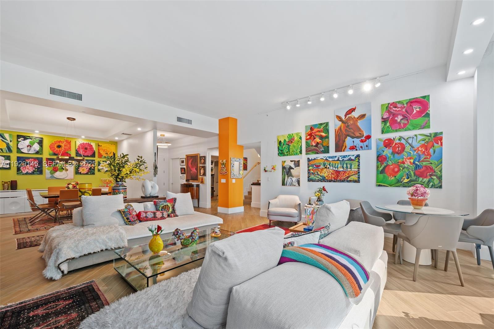 Photo of 16400 Collins Ave  (16400), Sunny Isles Beach, Florida, 33160 - 