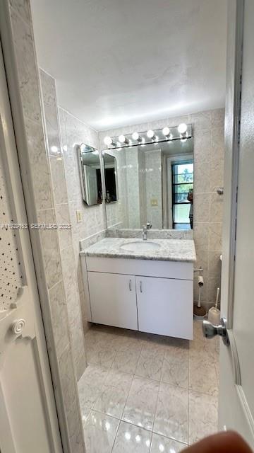 Photo of 3401 Country Club Dr #207, Aventura, Florida, 33180 -
