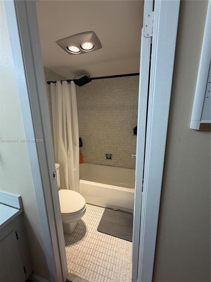 Photo of 3401 Country Club Dr  #207, Aventura, Florida, 33180 - 