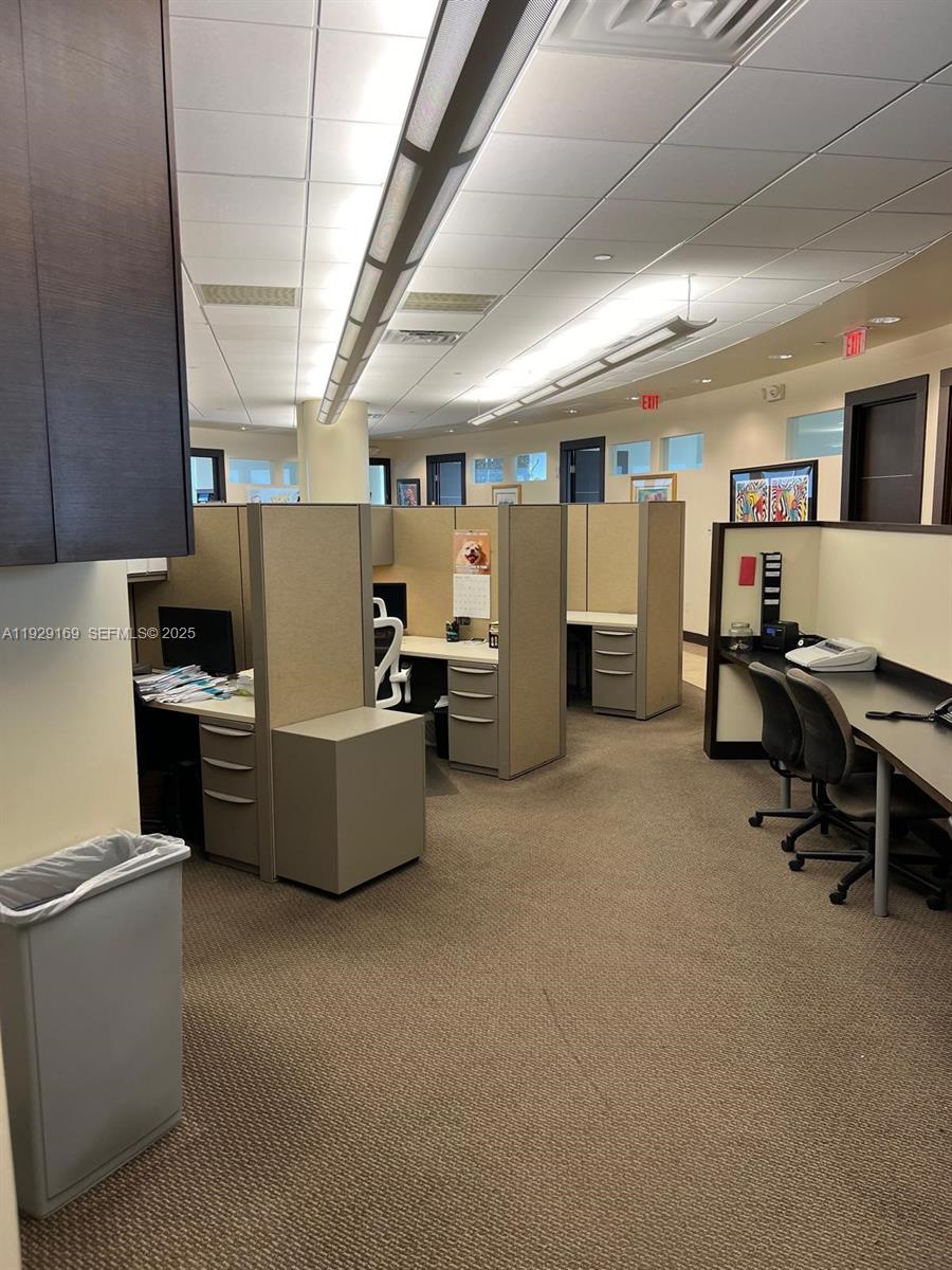 Подробнее / кв.футов $ 2025-12-11 0 Фото