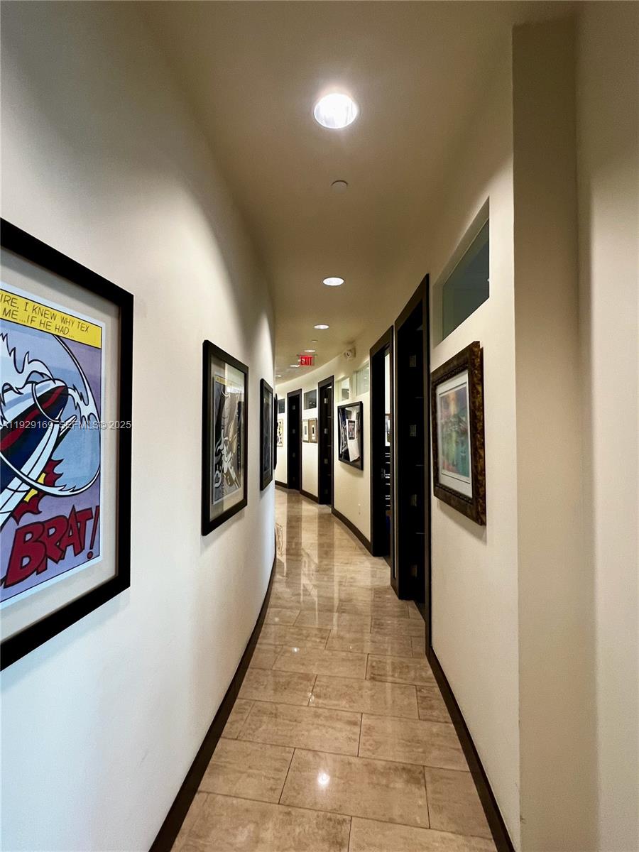 Подробнее / кв.футов $ 2025-12-11 0 Фото