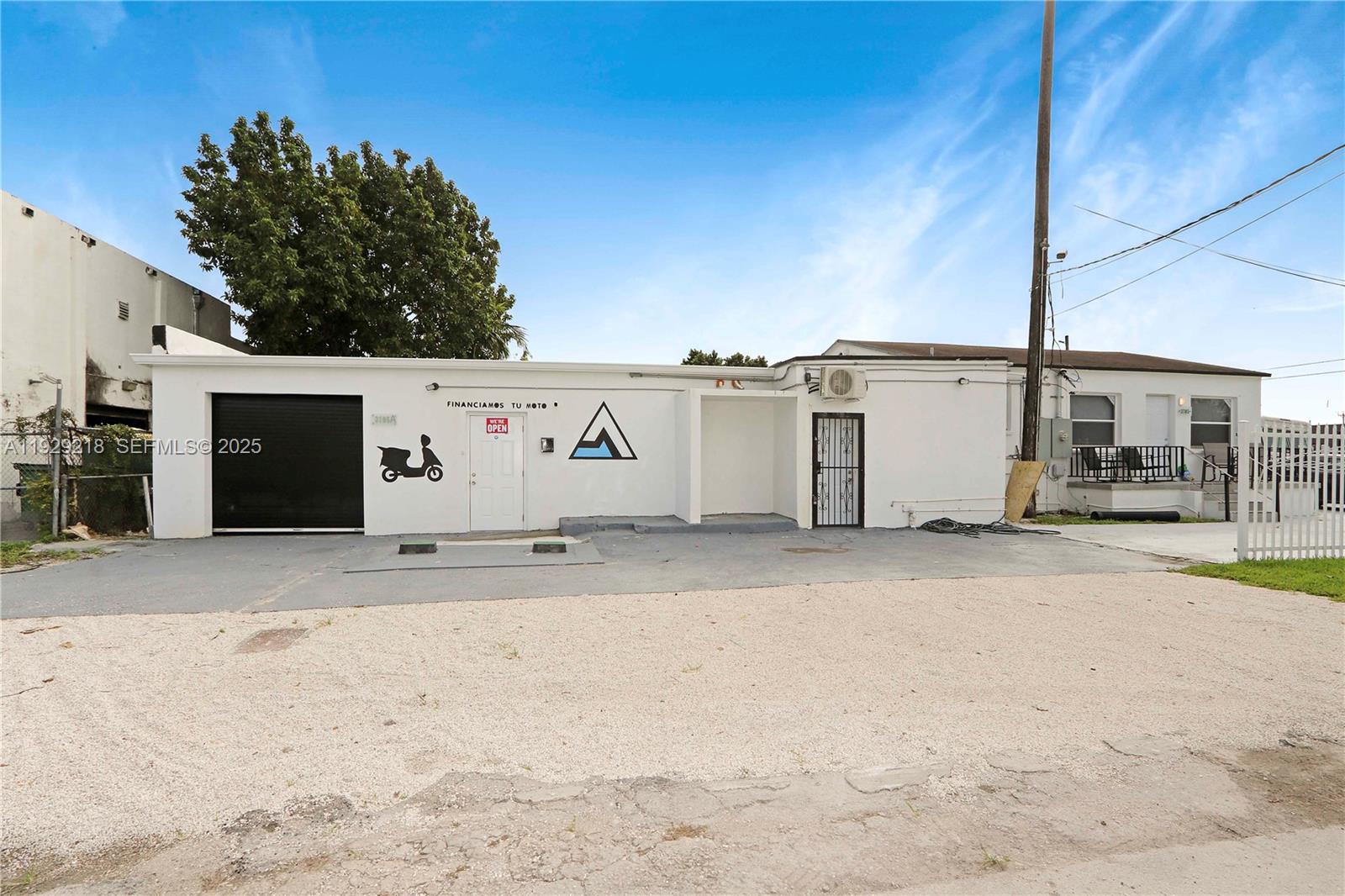 See details / sq. ft. $ 2025-12-11 0 Photo