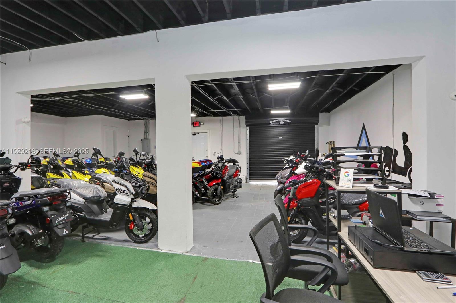 See details / sq. ft. $ 2025-12-11 0 Photo