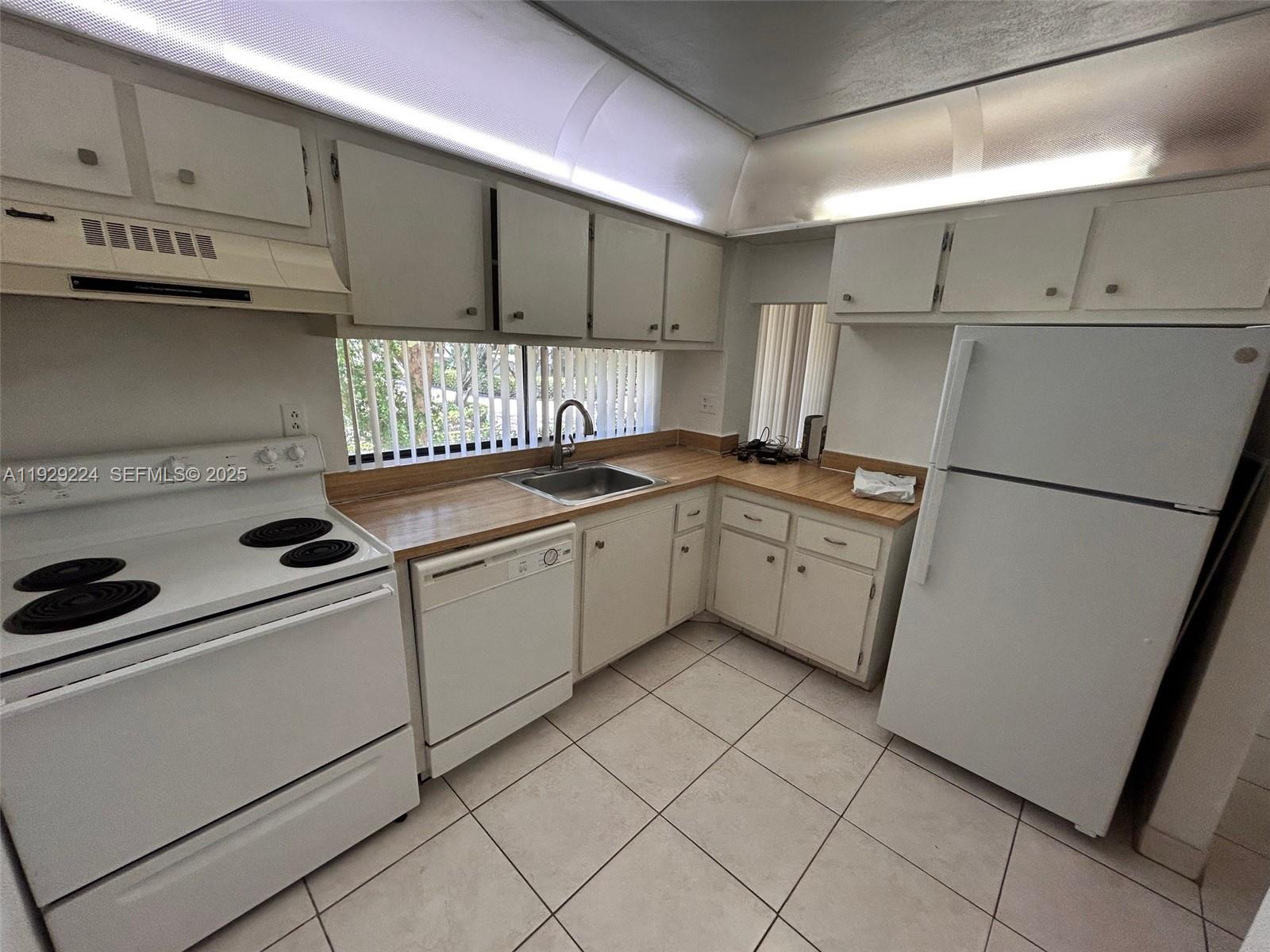 Photo of 16919 Bay Rd  #214, Sunny Isles Beach, Florida, 33160 - 