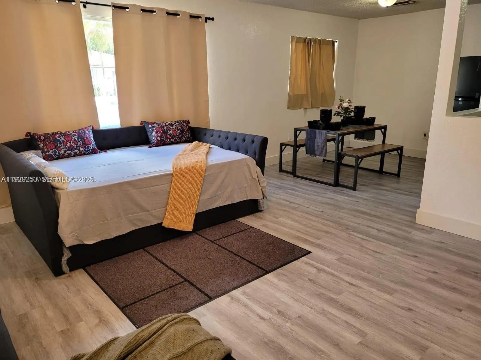   /  1560 sq. ft. $ 2025-12-29 0 foto