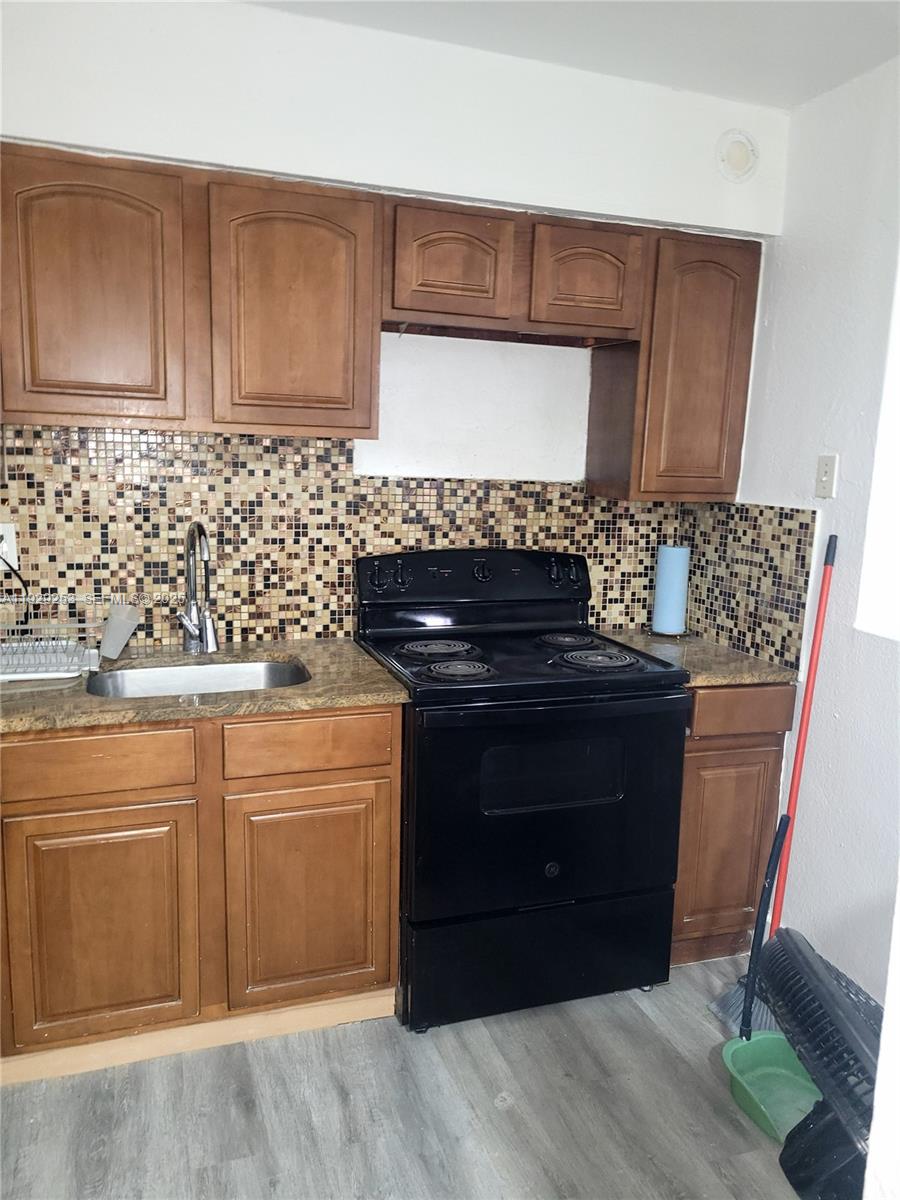   /  1560 sq. ft. $ 2025-12-29 0 foto