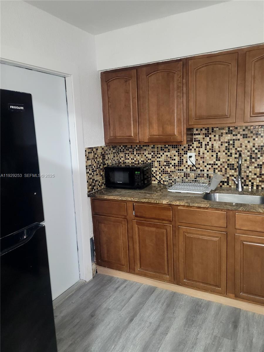   /  1560 sq. ft. $ 2025-12-29 0 foto