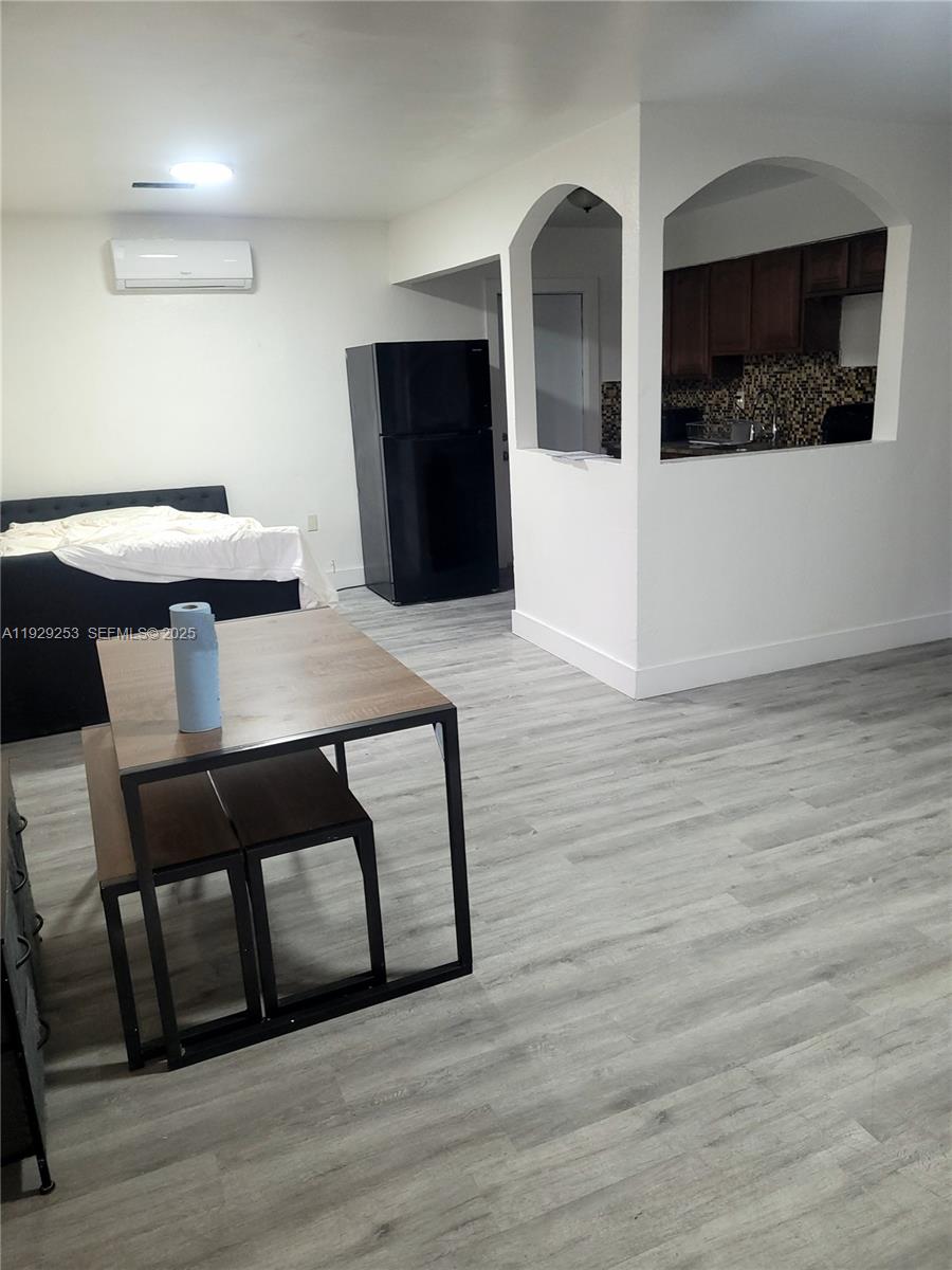   /  1560 sq. ft. $ 2025-12-29 0 foto