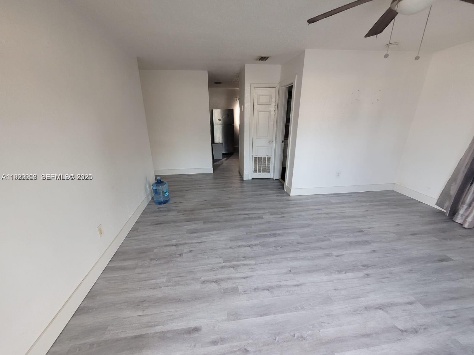   /  1560 sq. ft. $ 2025-12-29 0 foto