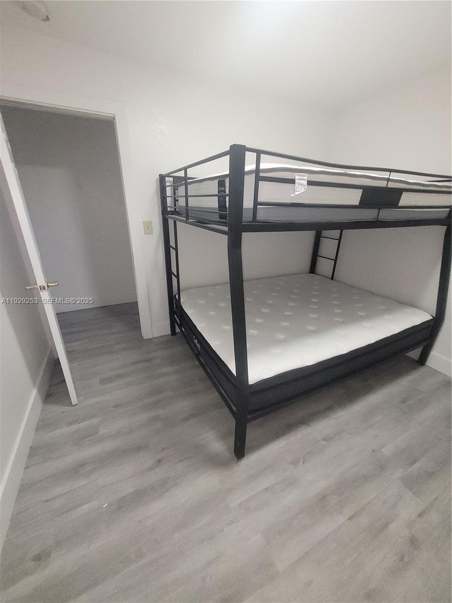   /  1560 sq. ft. $ 2025-12-29 0 foto