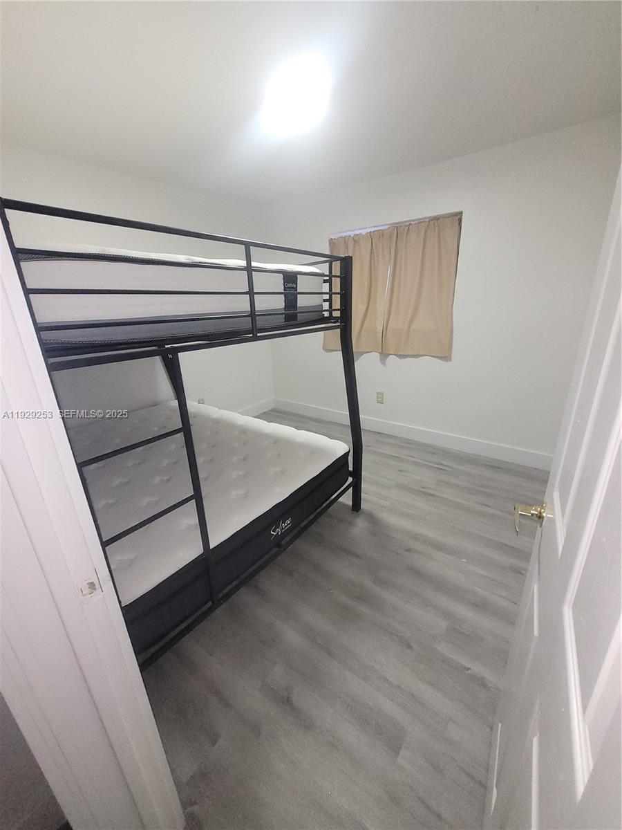   /  1560 sq. ft. $ 2025-12-29 0 foto