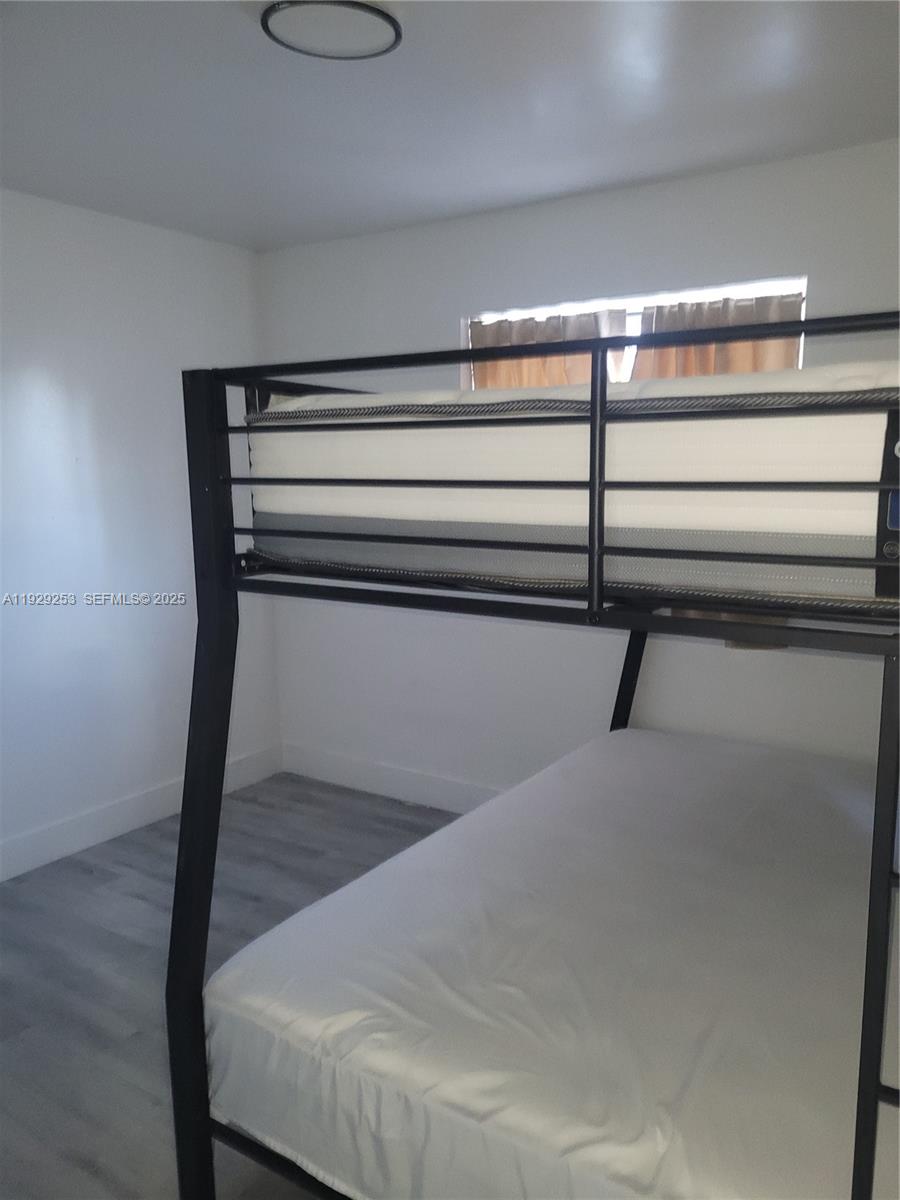   /  1560 sq. ft. $ 2025-12-29 0 foto