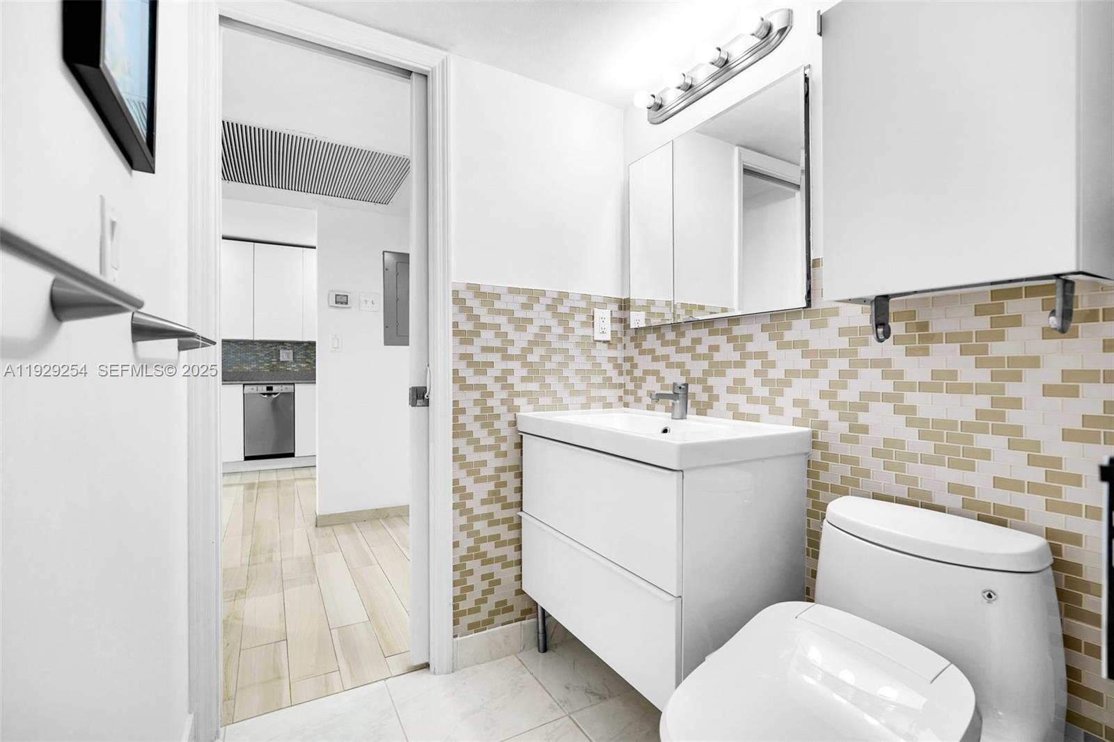 Photo of 2030 Ocean Dr  #1817, Hallandale Beach, Florida, 33009 - 