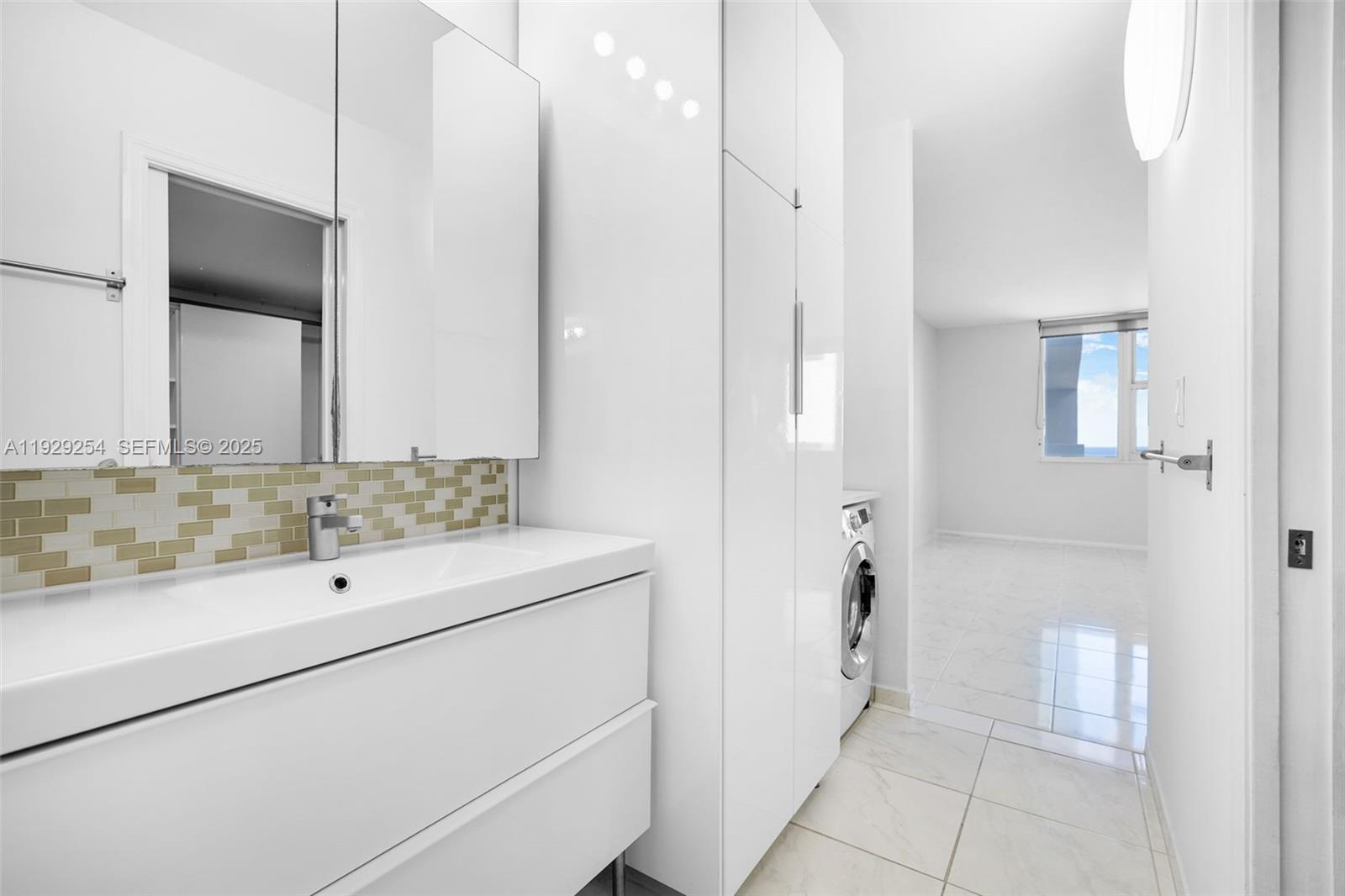 Photo of 2030 Ocean Dr  #1817, Hallandale Beach, Florida, 33009 - 