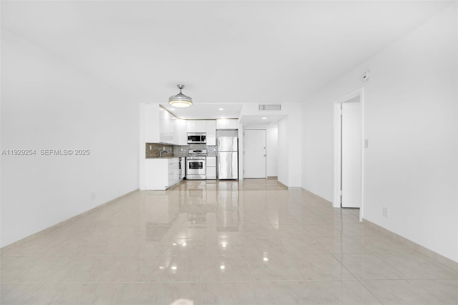 Photo of 2030 Ocean Dr  #1817, Hallandale Beach, Florida, 33009 - 