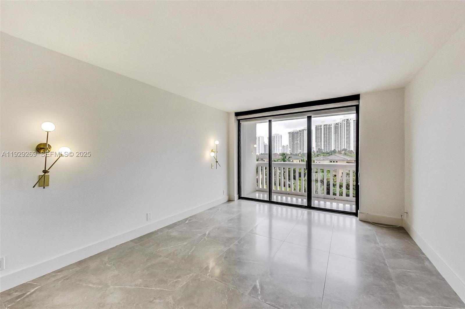 506 3 / 3 1520 кв.футов $ 2025-12-11 0 Фото