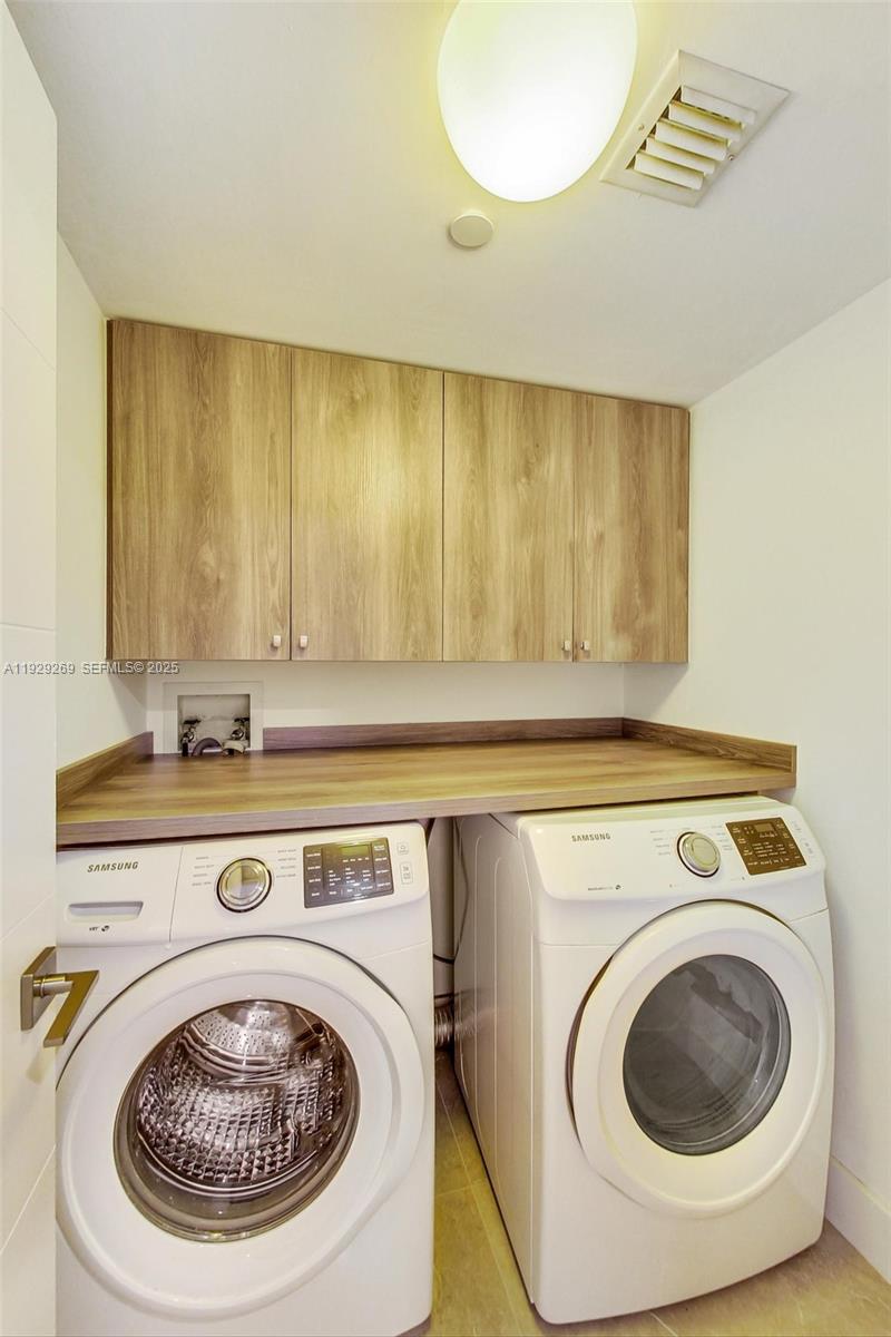 506 3 / 3 1520 кв.футов $ 2025-12-11 0 Фото