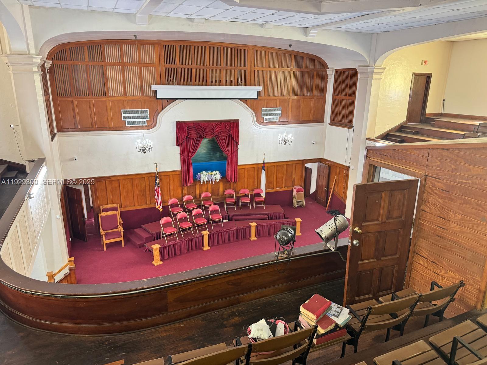 Подробнее / кв.футов $ 2025-12-11 0 Фото