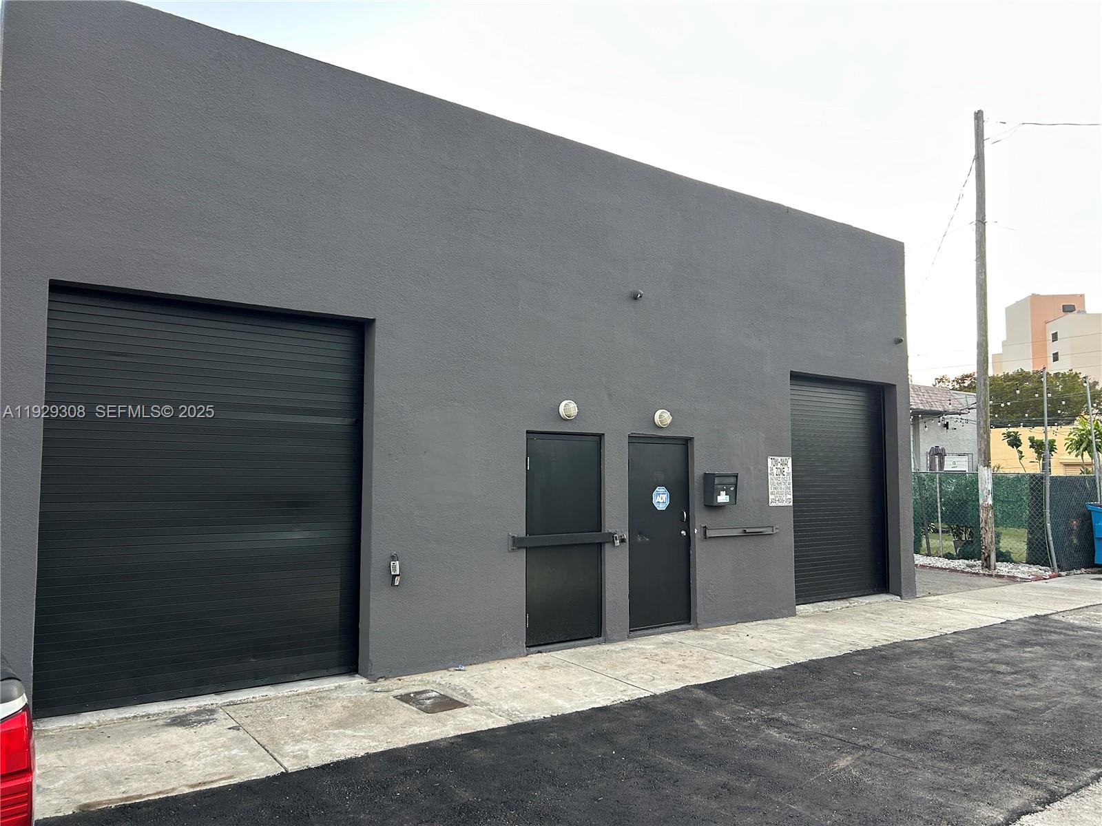 See details / sq. ft. $ 2025-12-11 0 Photo